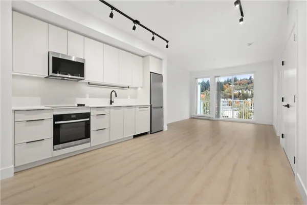 509 3075 Murray Street