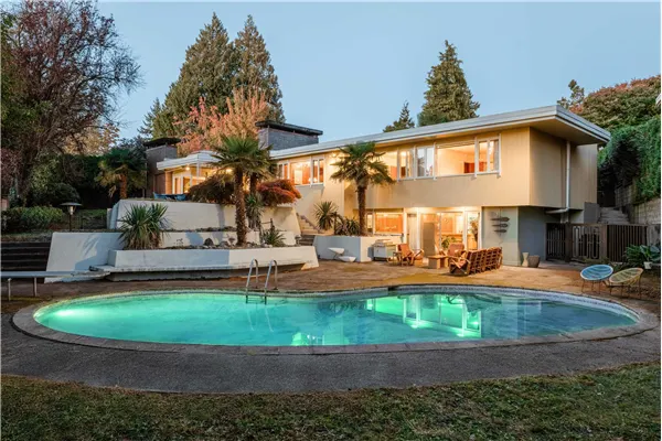 6171 Collingwood Street