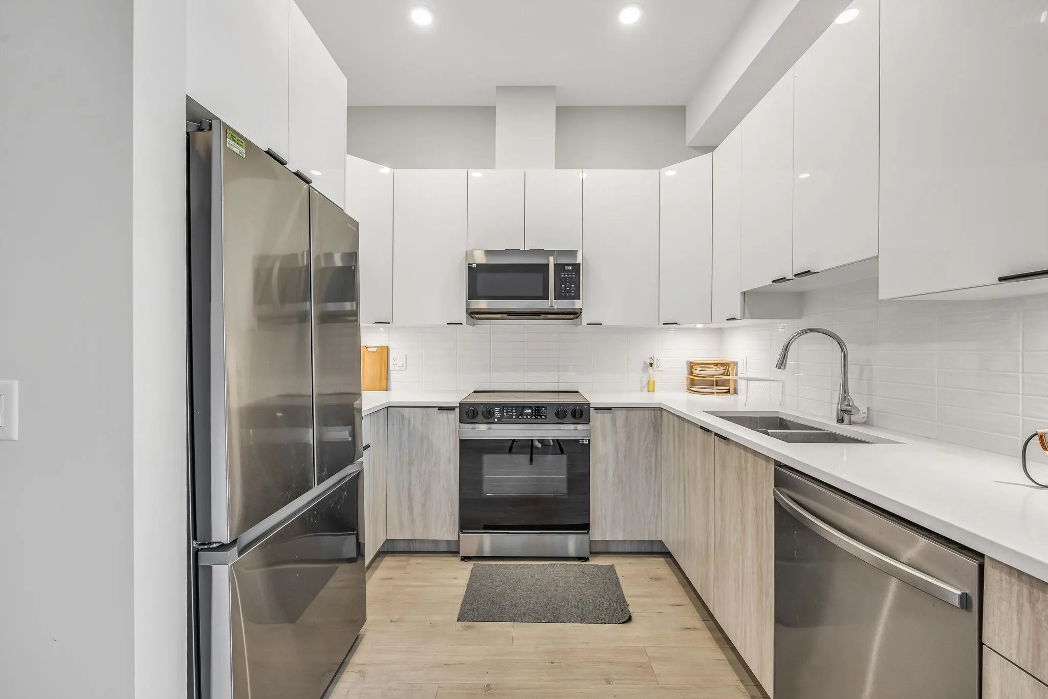 616 20061 Fraser Hwy