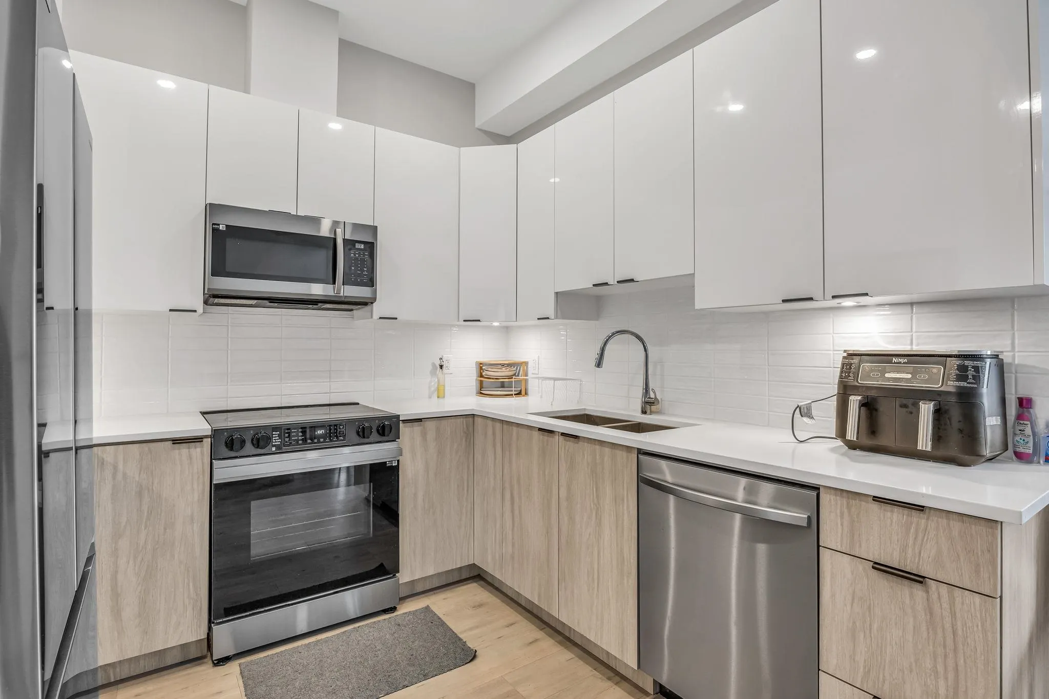 616 20061 Fraser Hwy