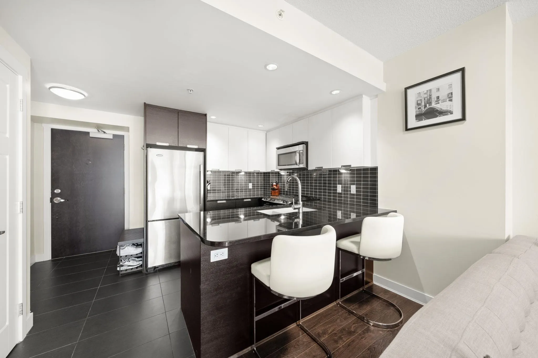 1004 2968 Glen Drive