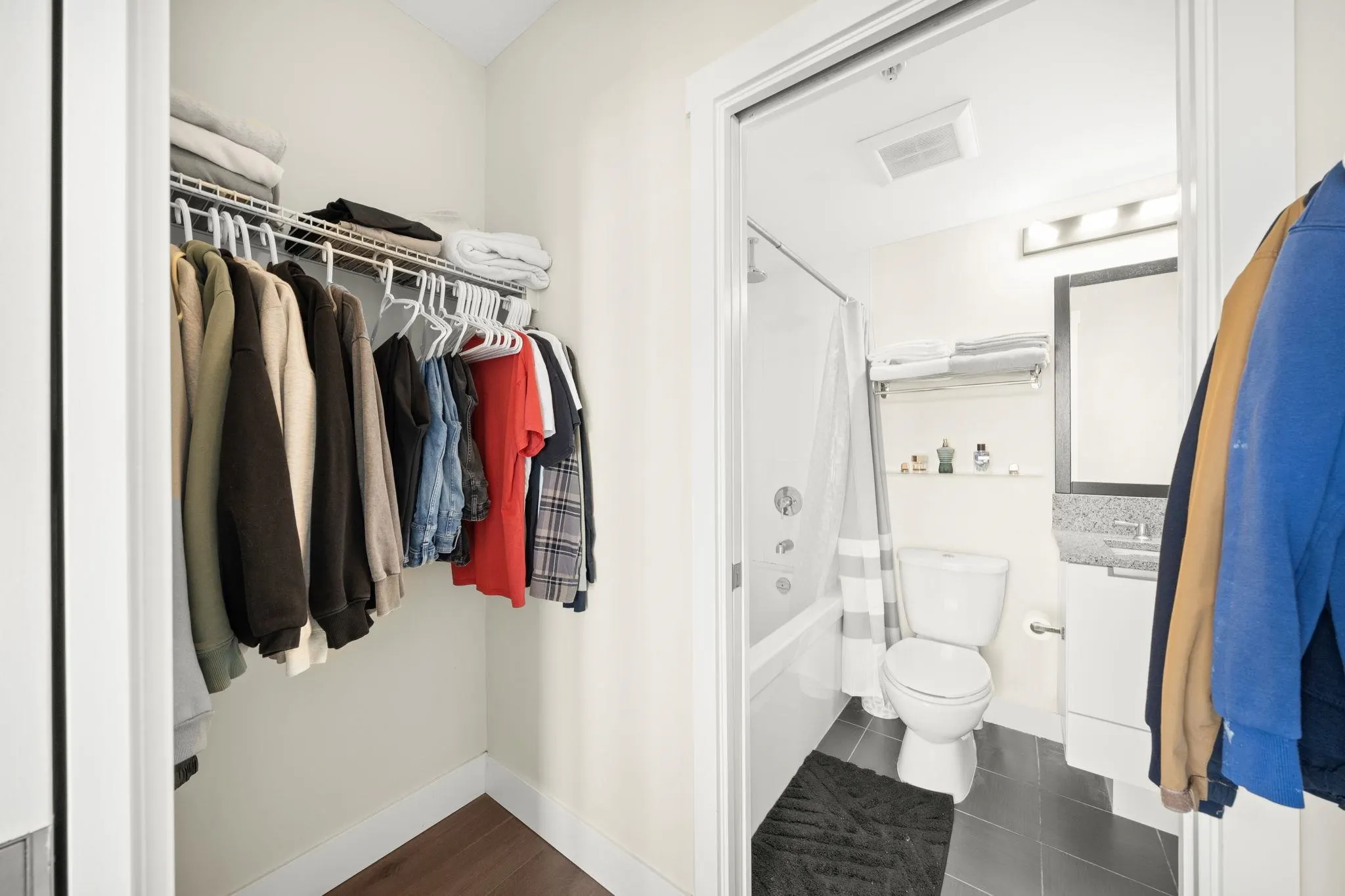 1004 2968 Glen Drive