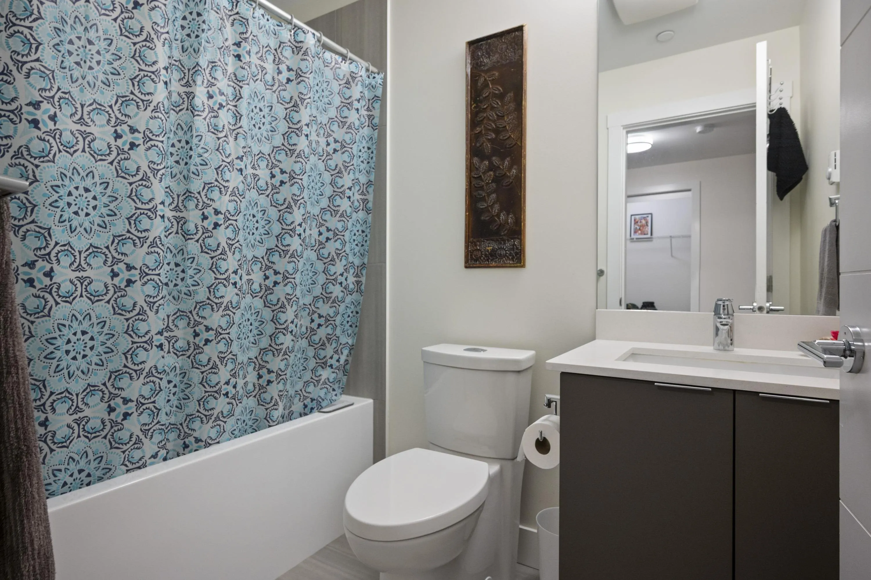 207 6950 Nicholson Road