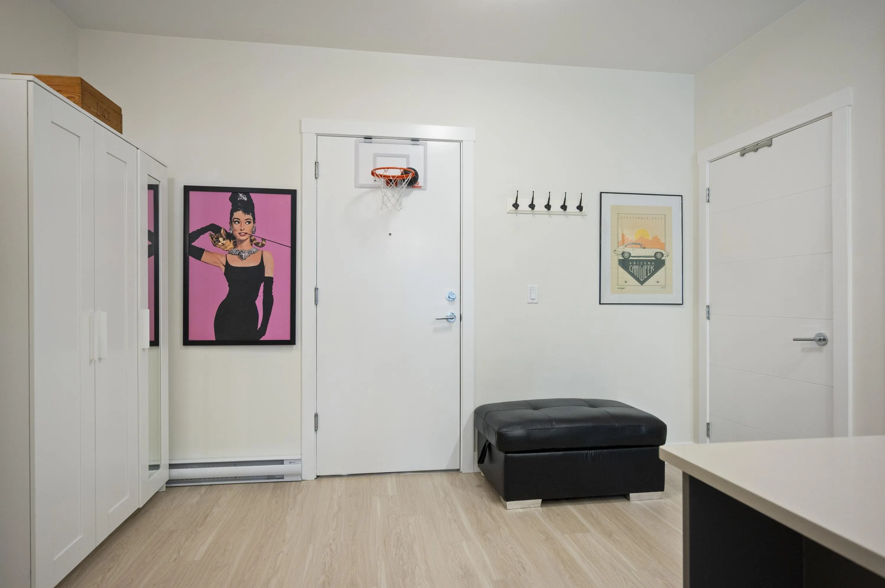 207 6950 Nicholson Road