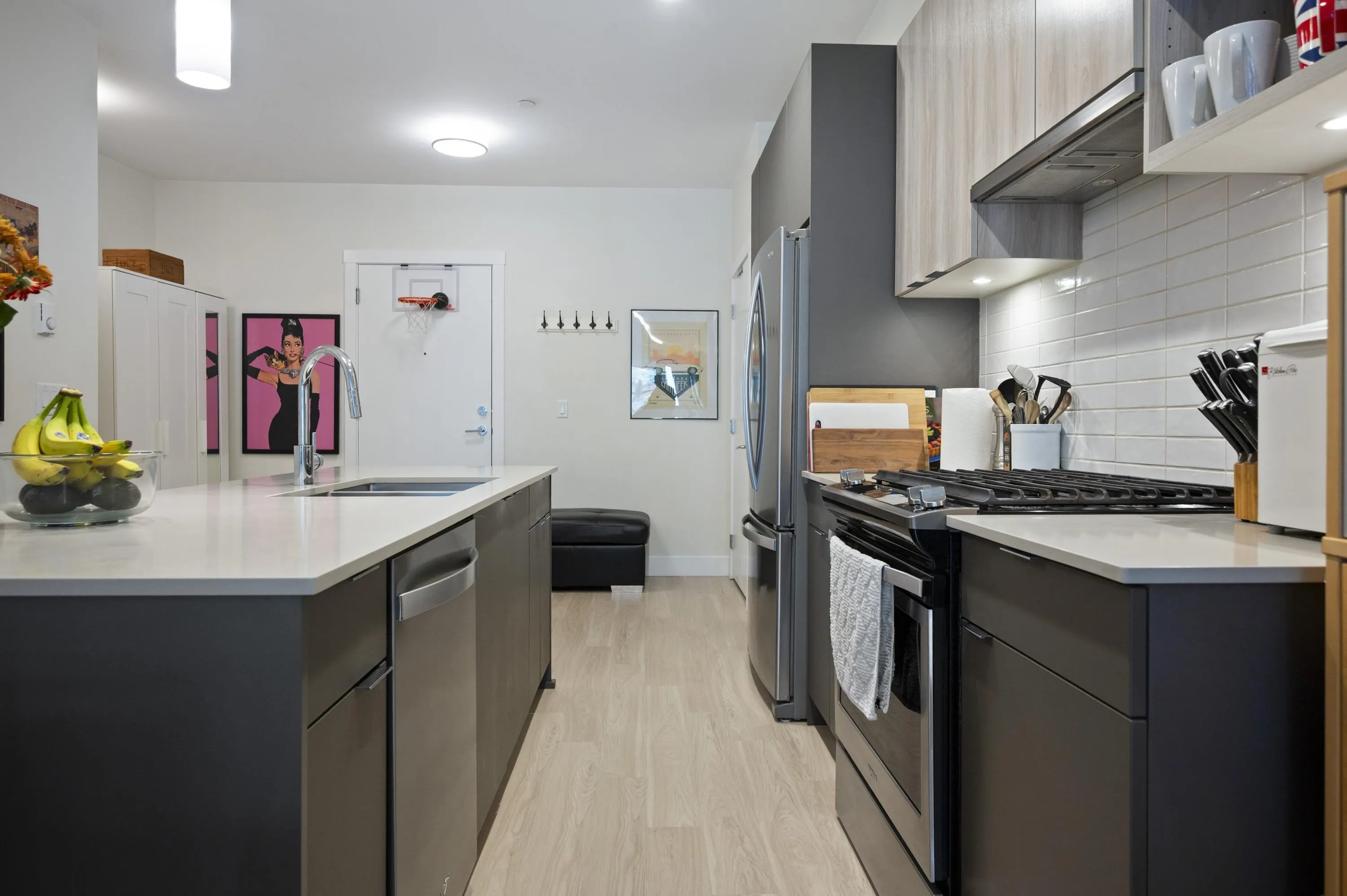 207 6950 Nicholson Road