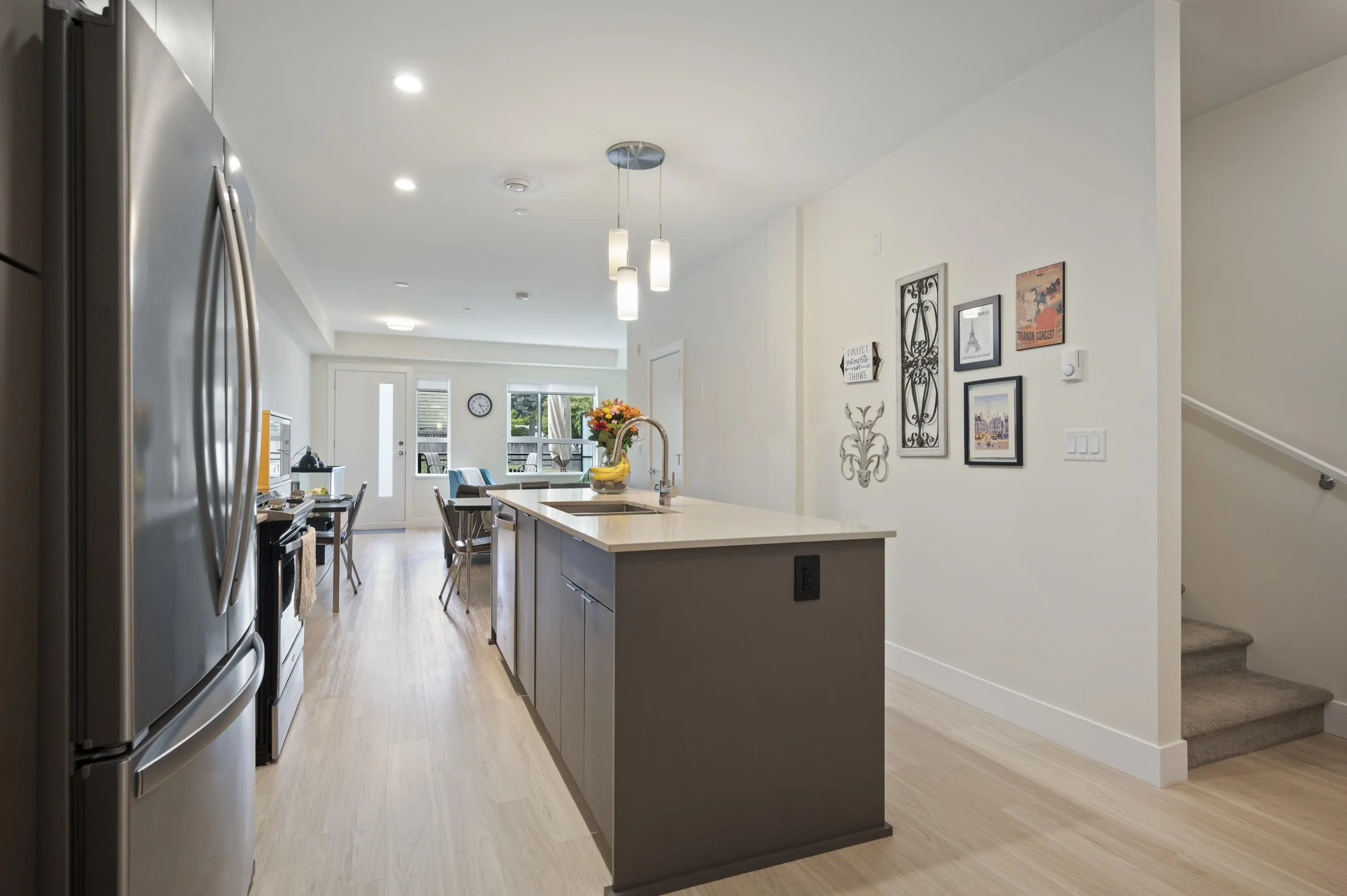 207 6950 Nicholson Road