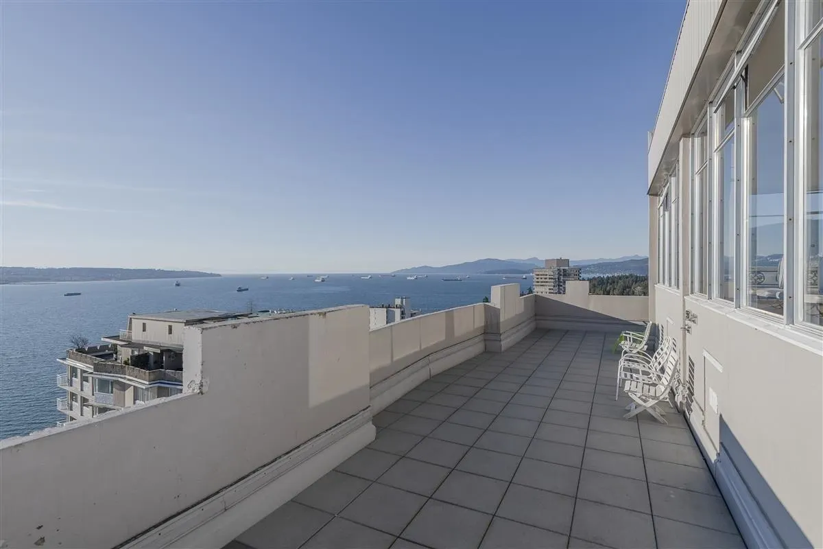 1908 1850 Comox Street