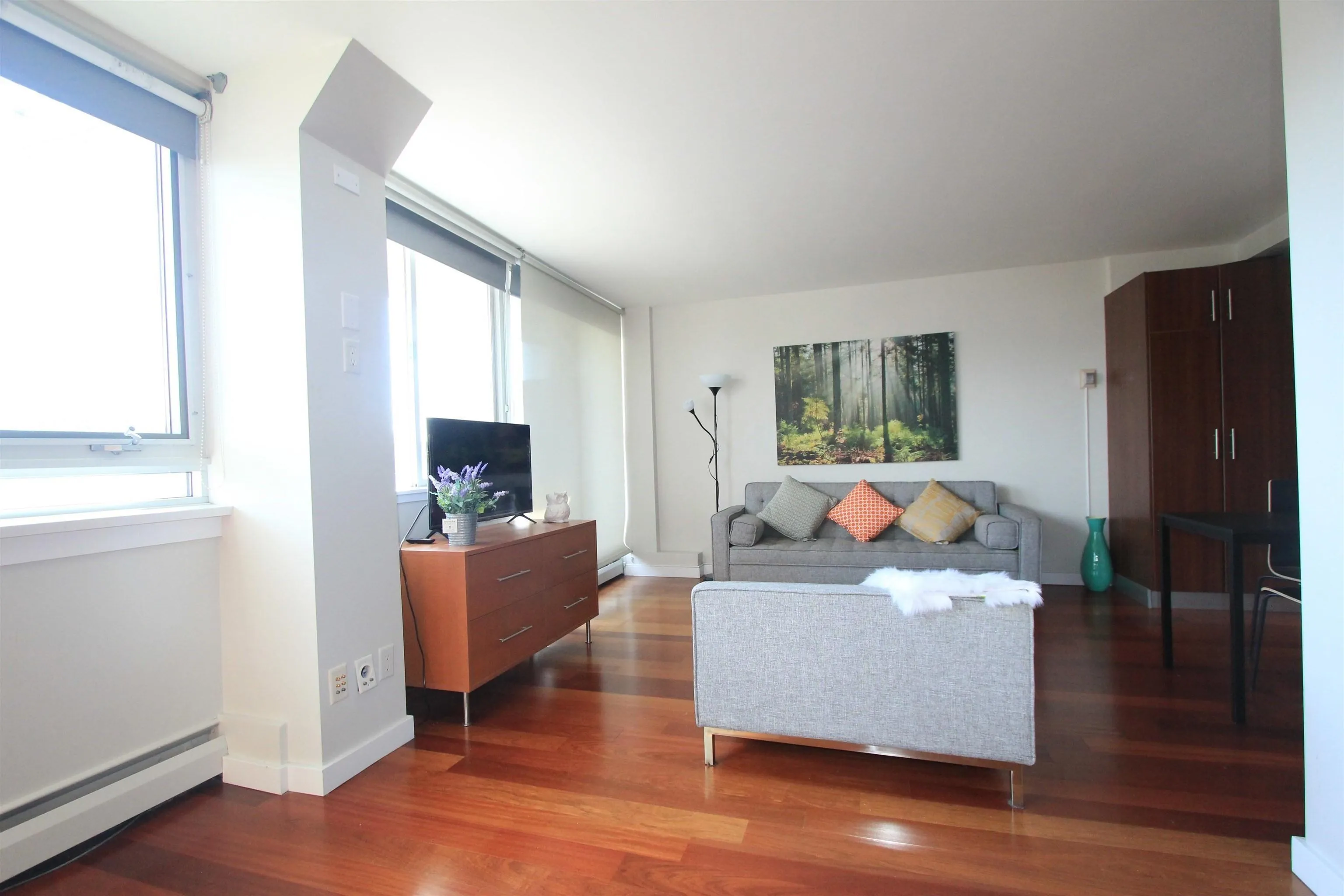 1908 1850 Comox Street