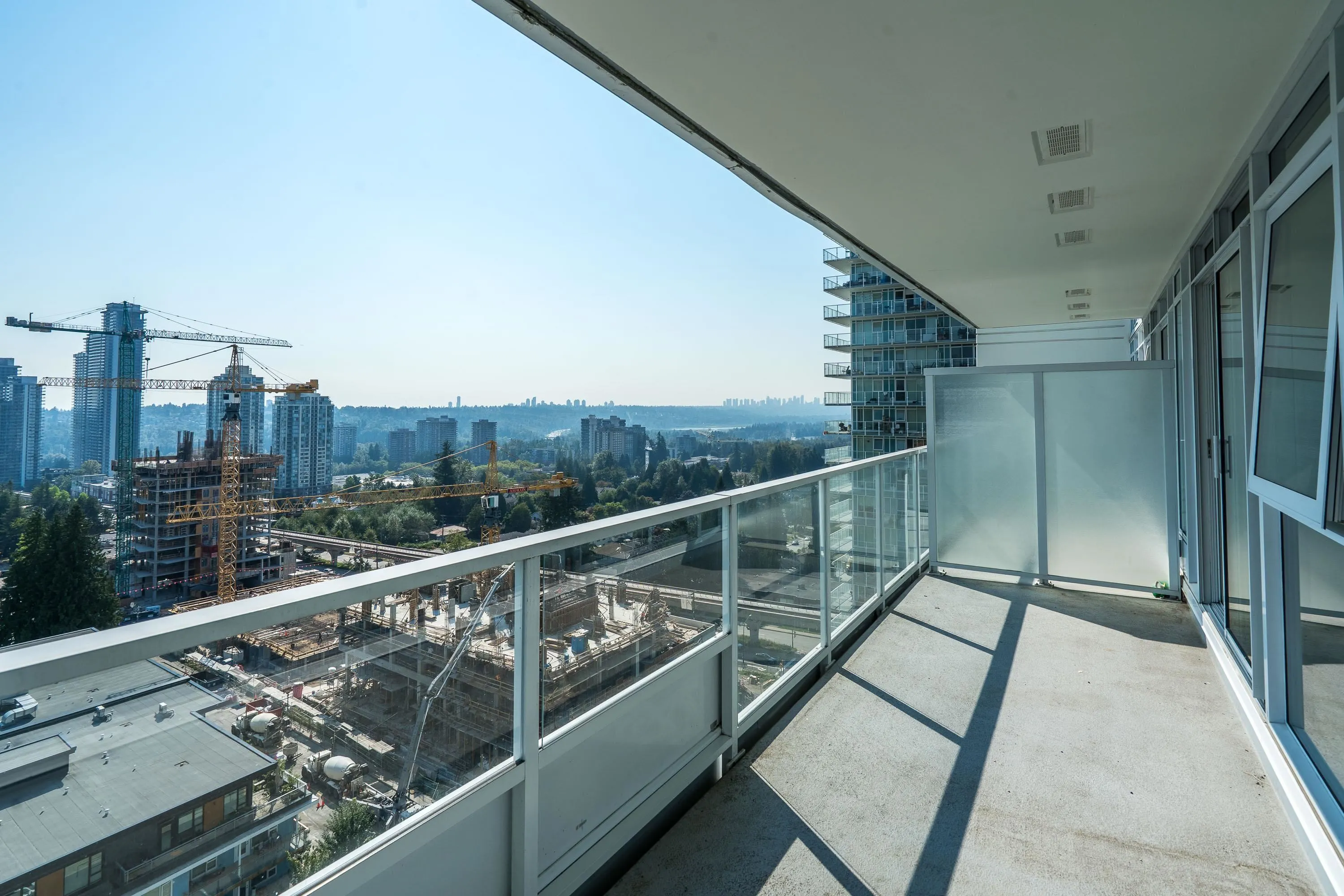 1405 657 Whiting Way