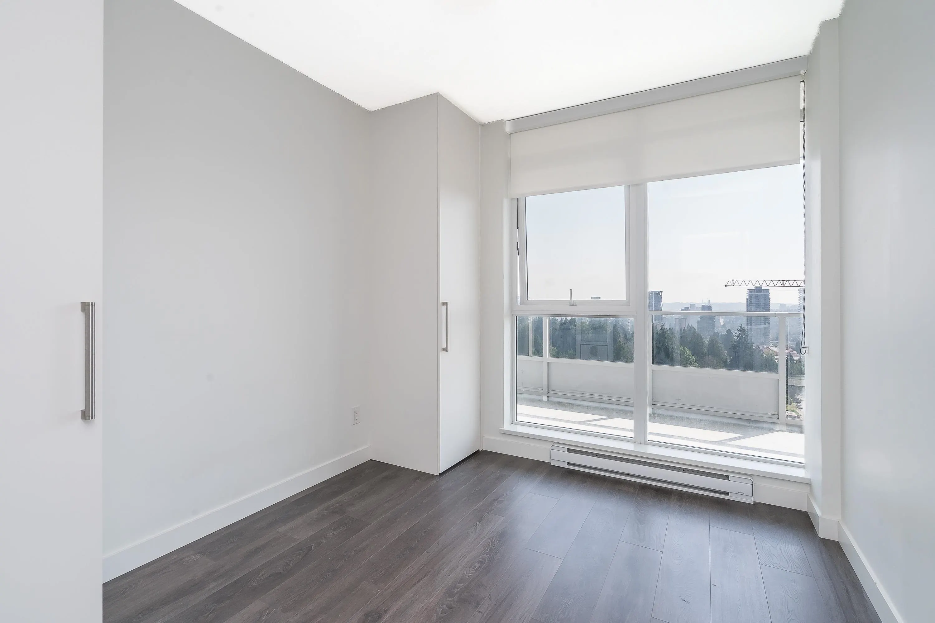 1405 657 Whiting Way