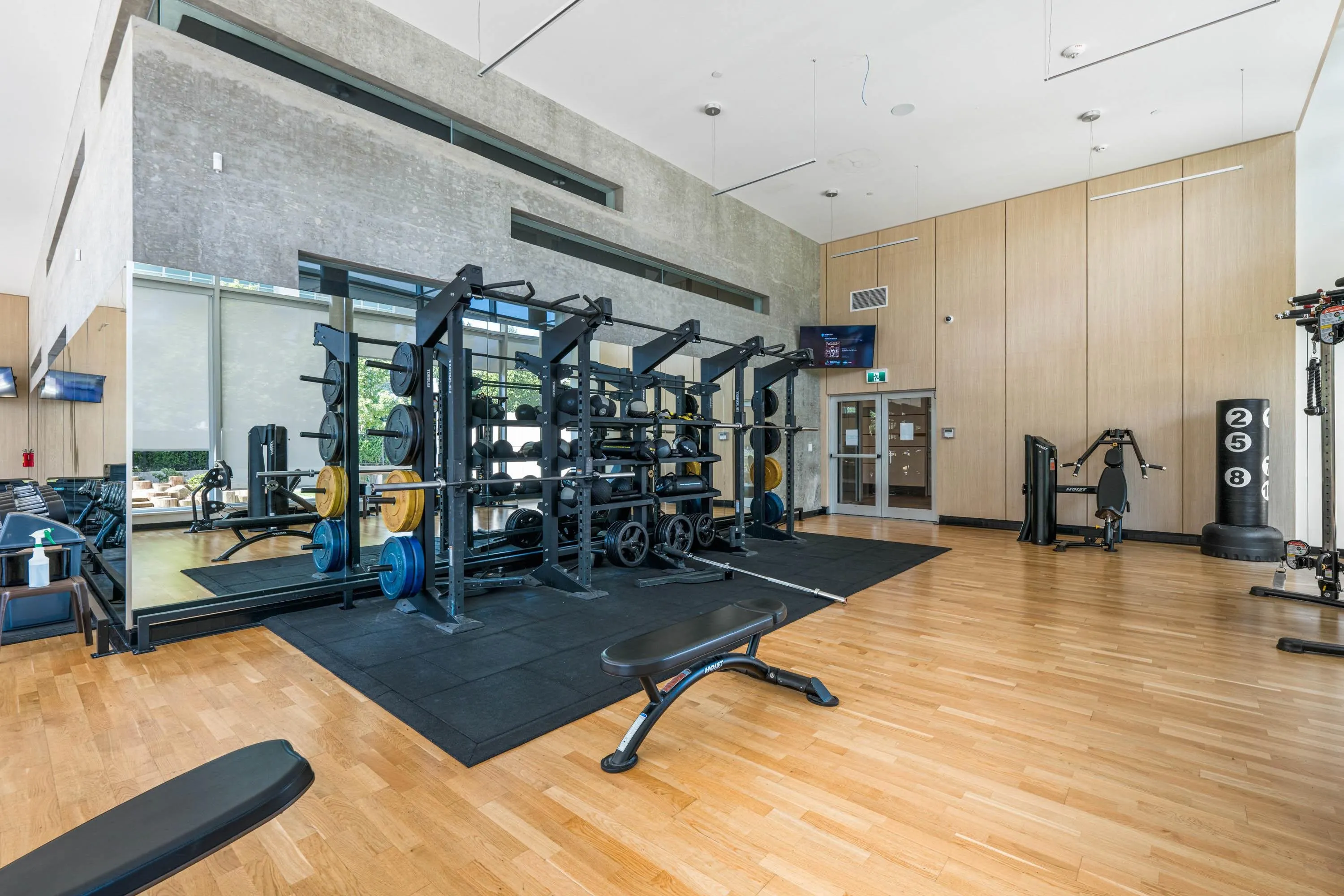 1405 657 Whiting Way