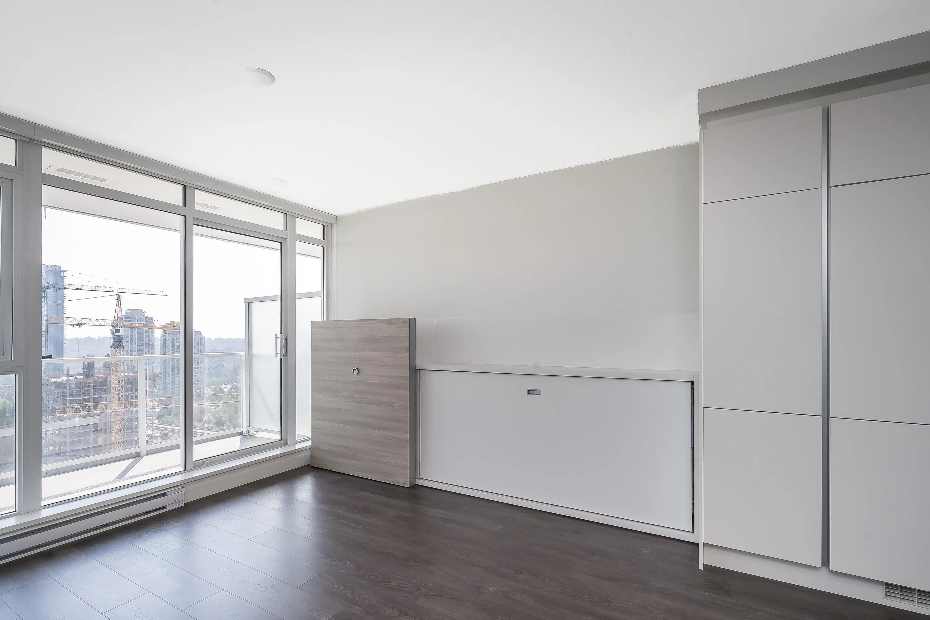 1405 657 Whiting Way