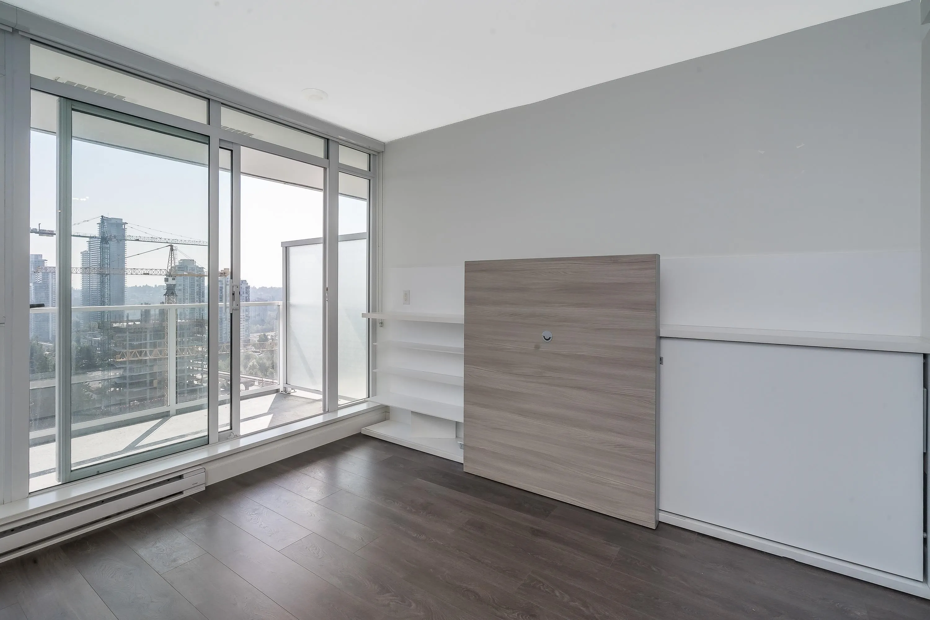 1405 657 Whiting Way