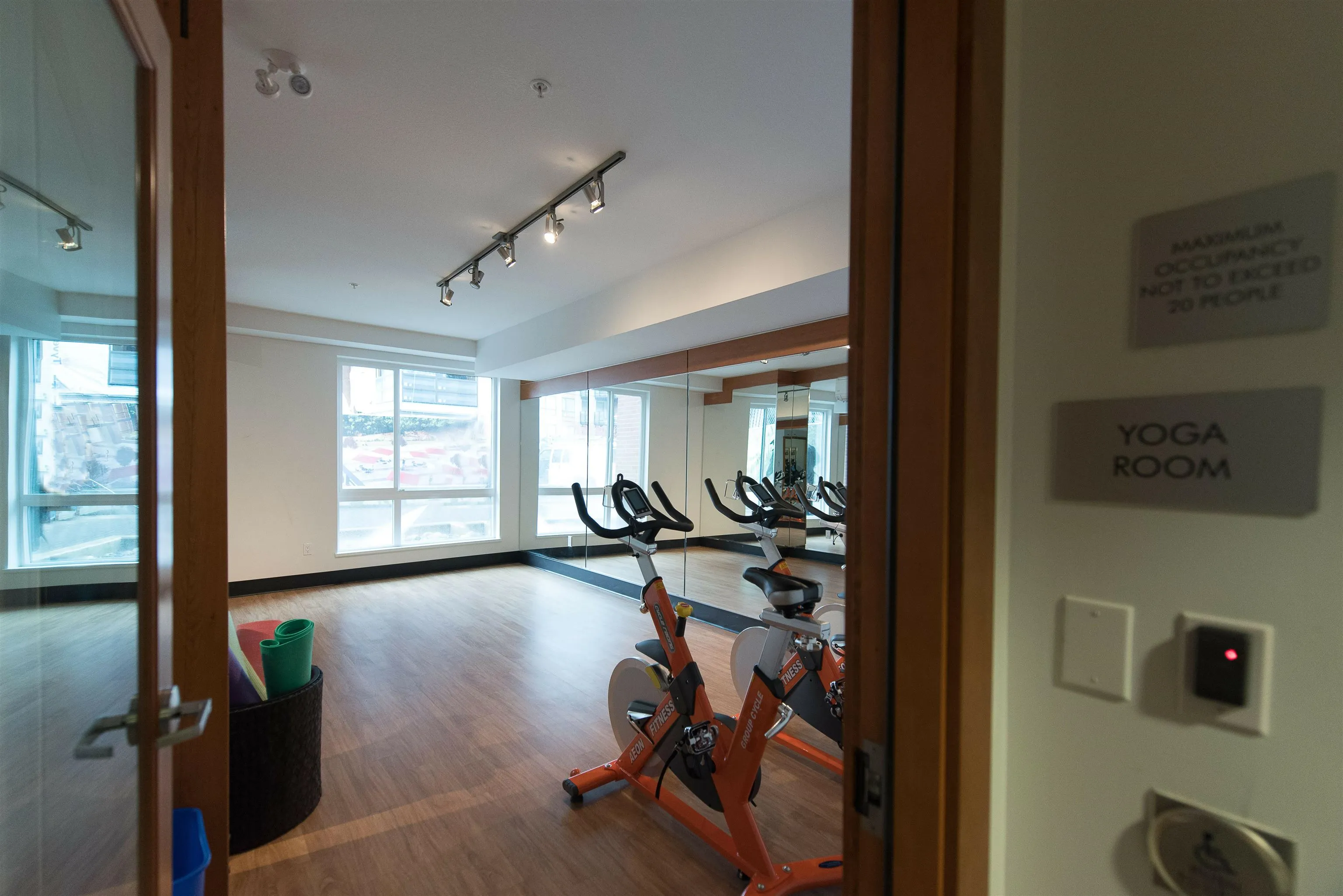 508 719 W 3rd Street