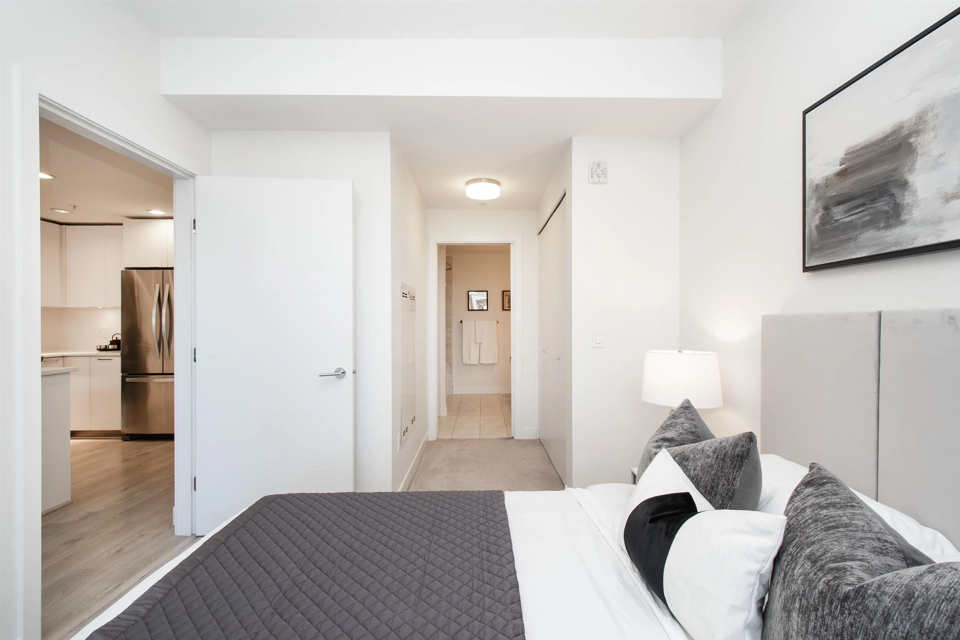 508 719 W 3rd Street