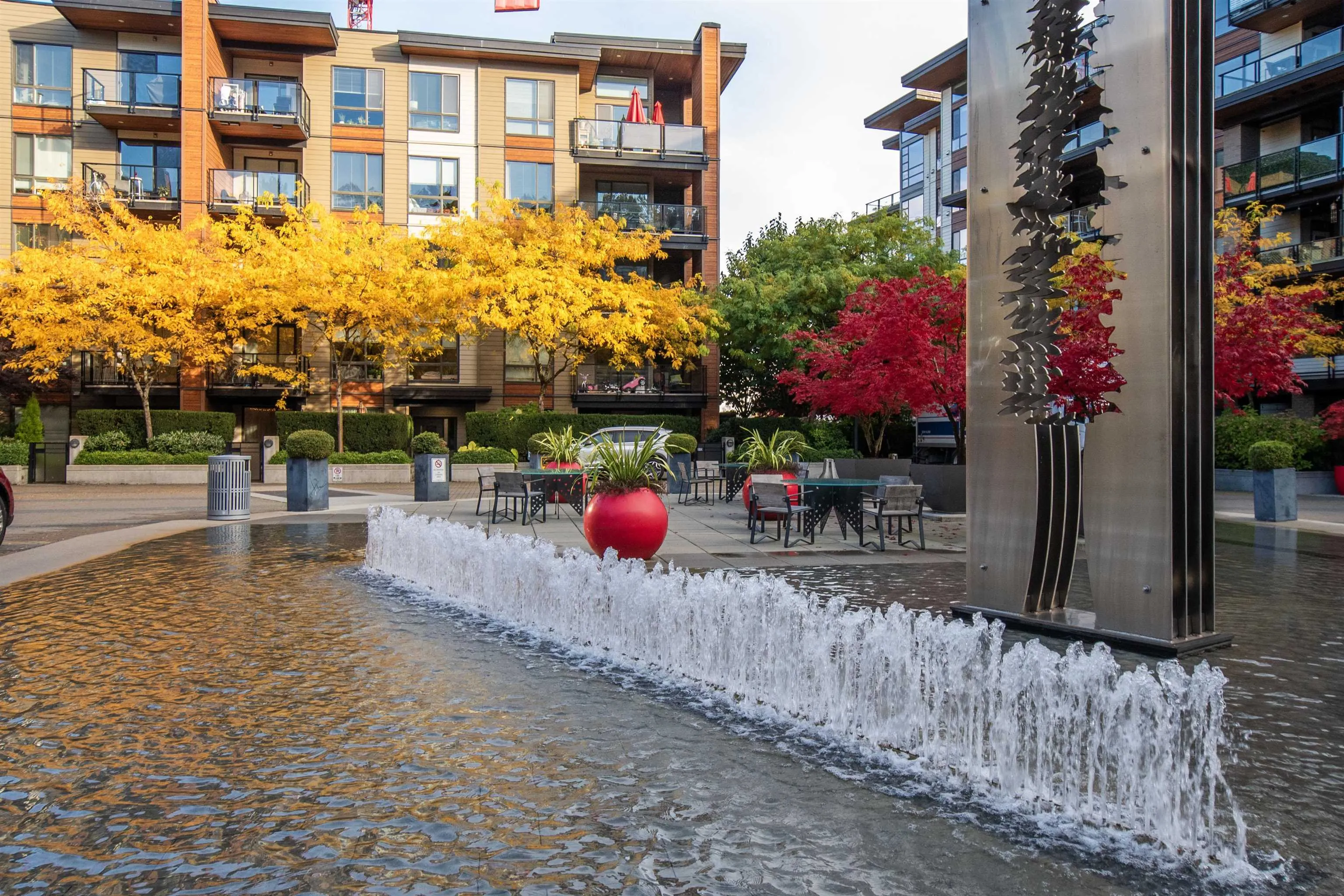 508 719 W 3rd Street