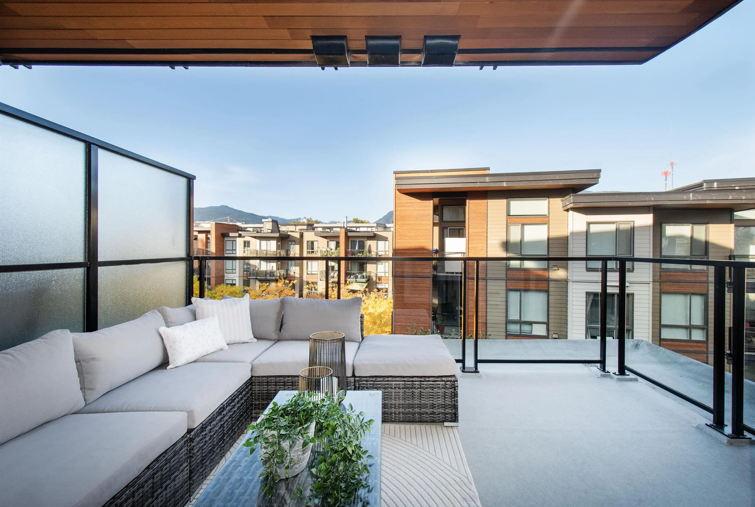 508 719 W 3rd Street