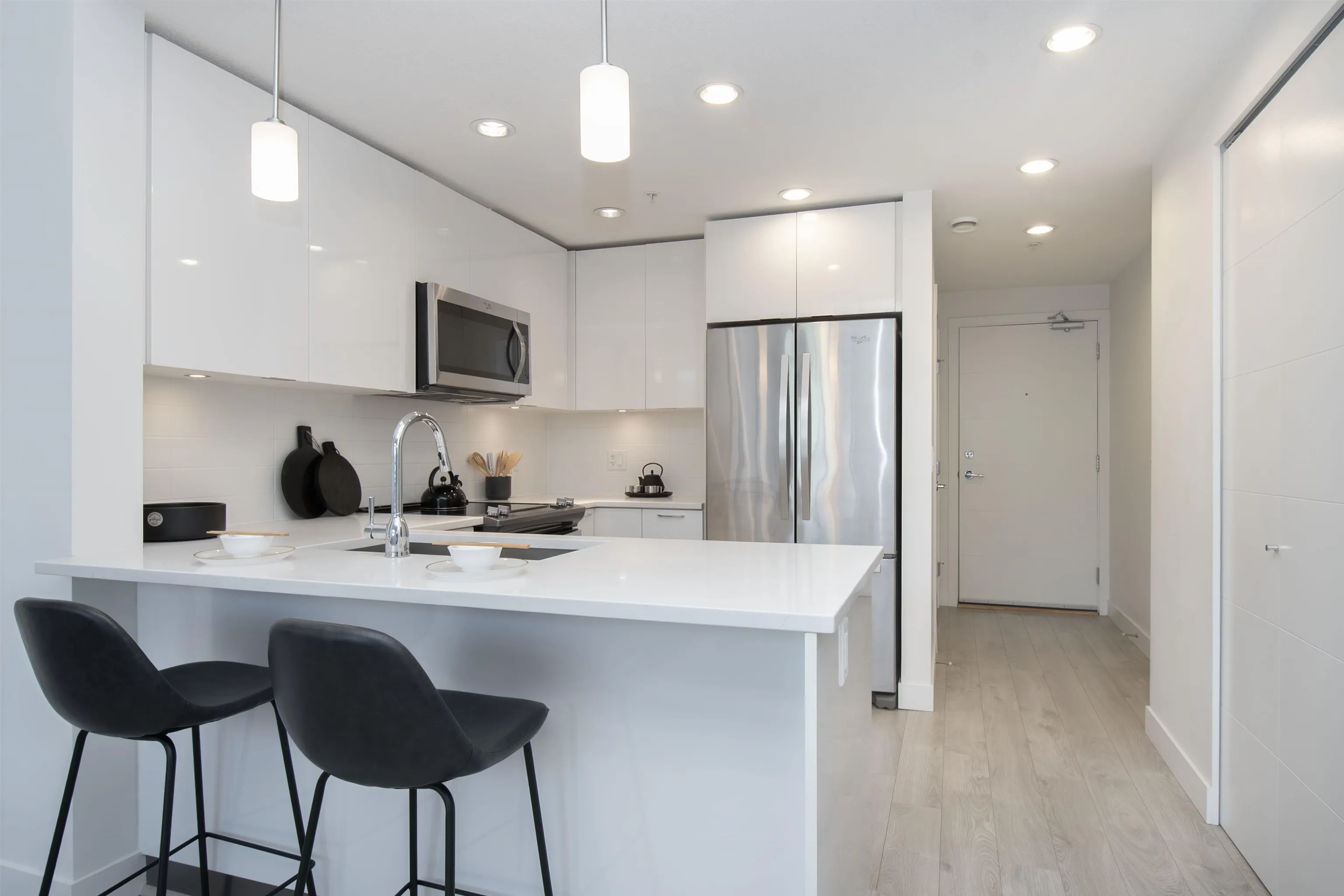 508 719 W 3rd Street