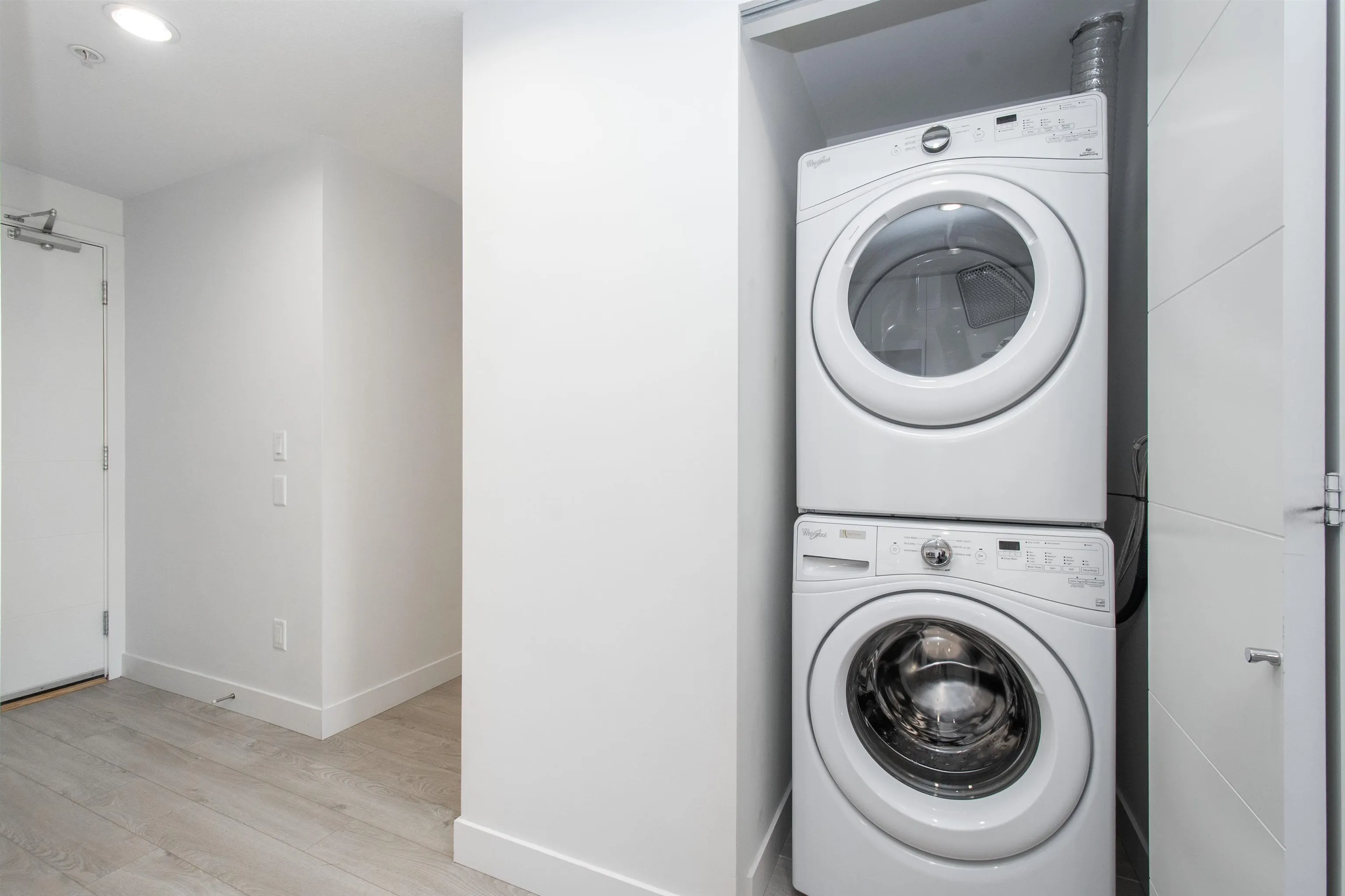 508 719 W 3rd Street