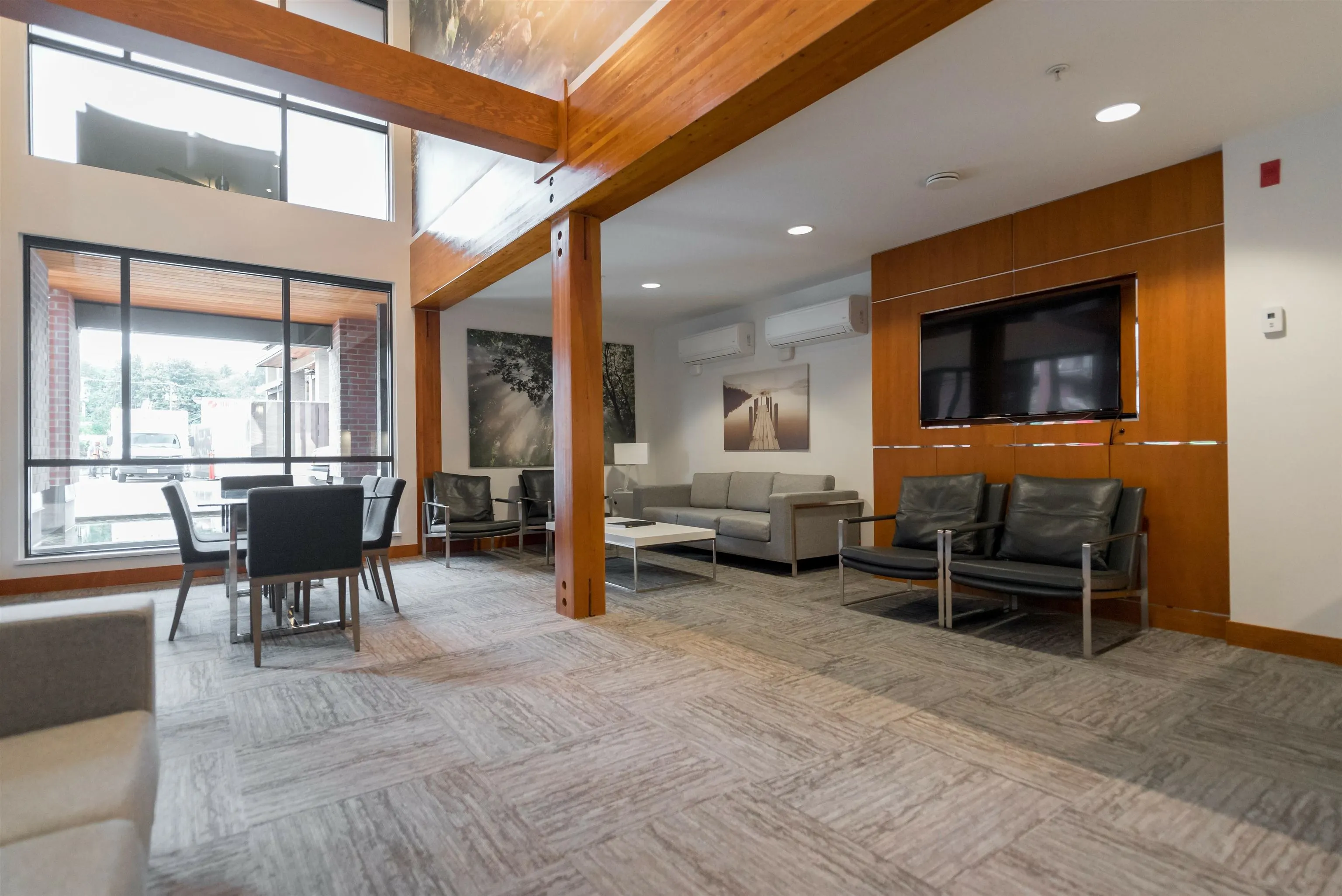 508 719 W 3rd Street