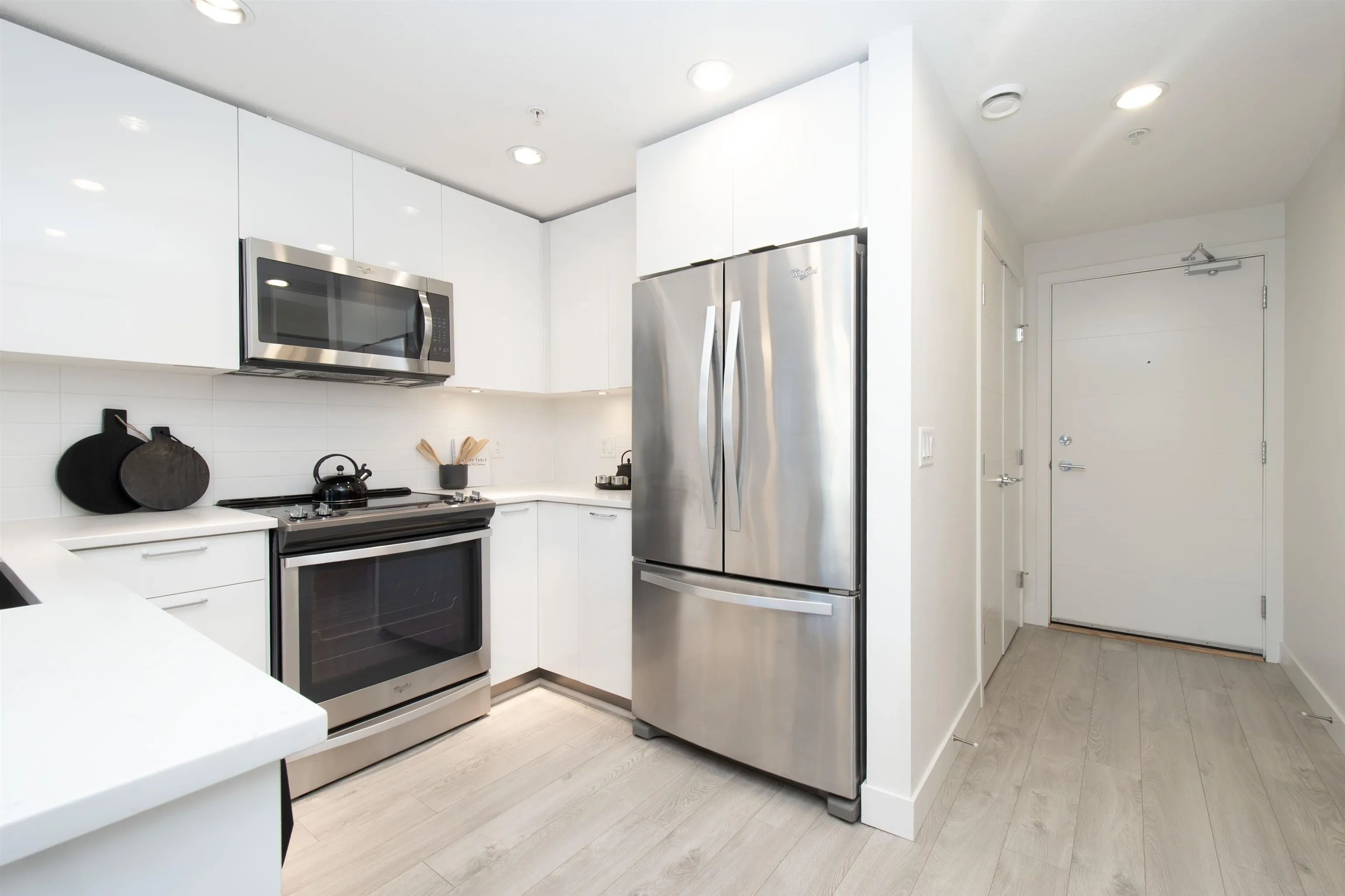 508 719 W 3rd Street