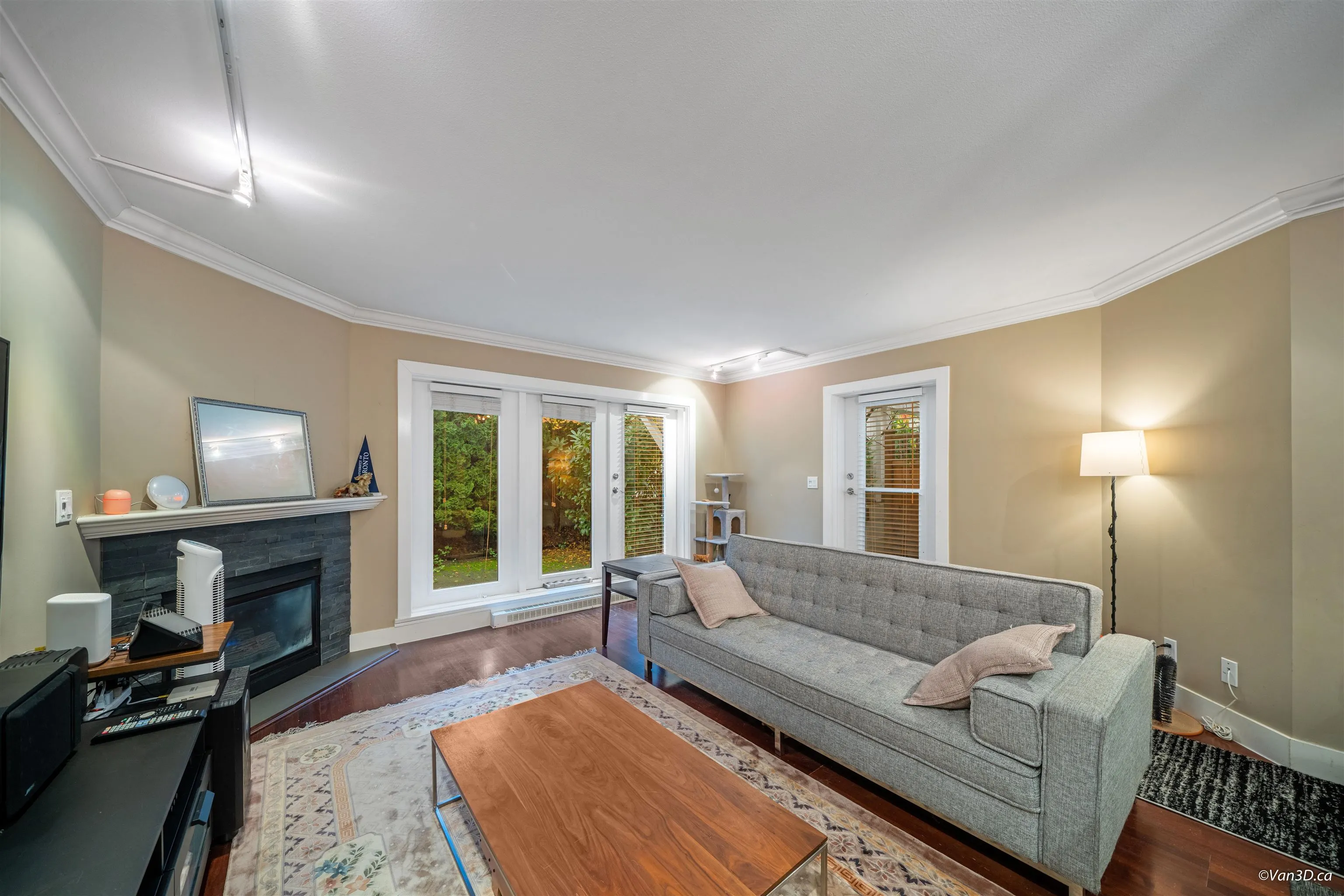 103 3186 Camosun Street