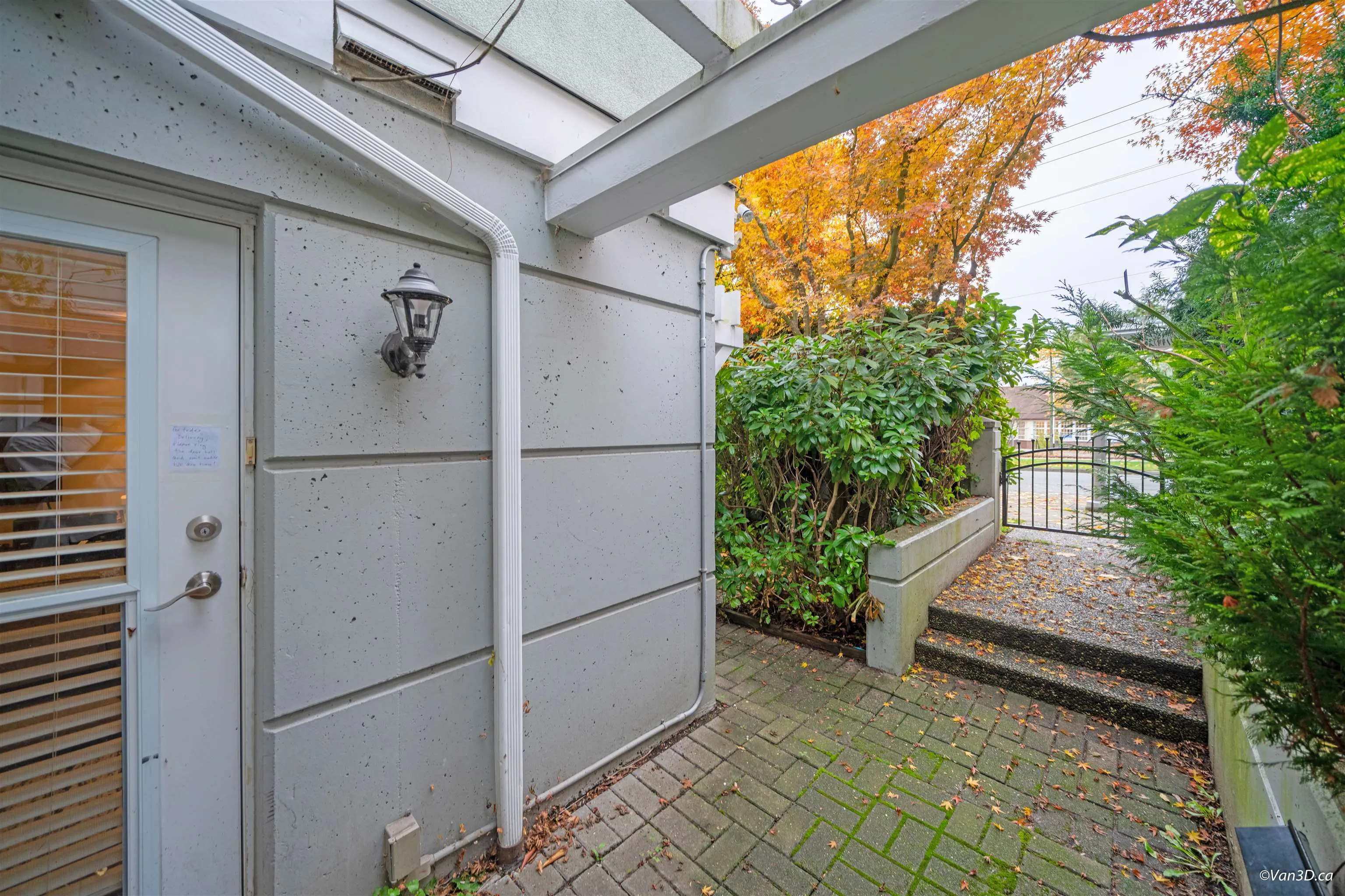 103 3186 Camosun Street
