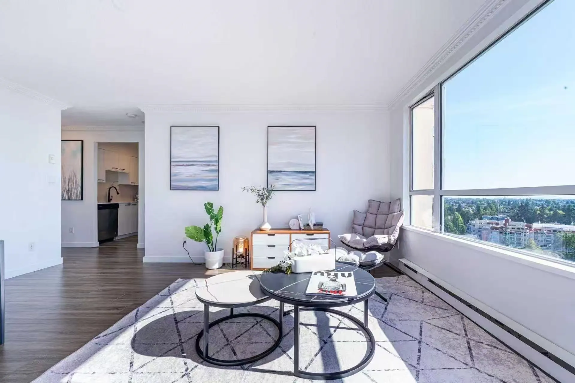 7760 Granville Avenue