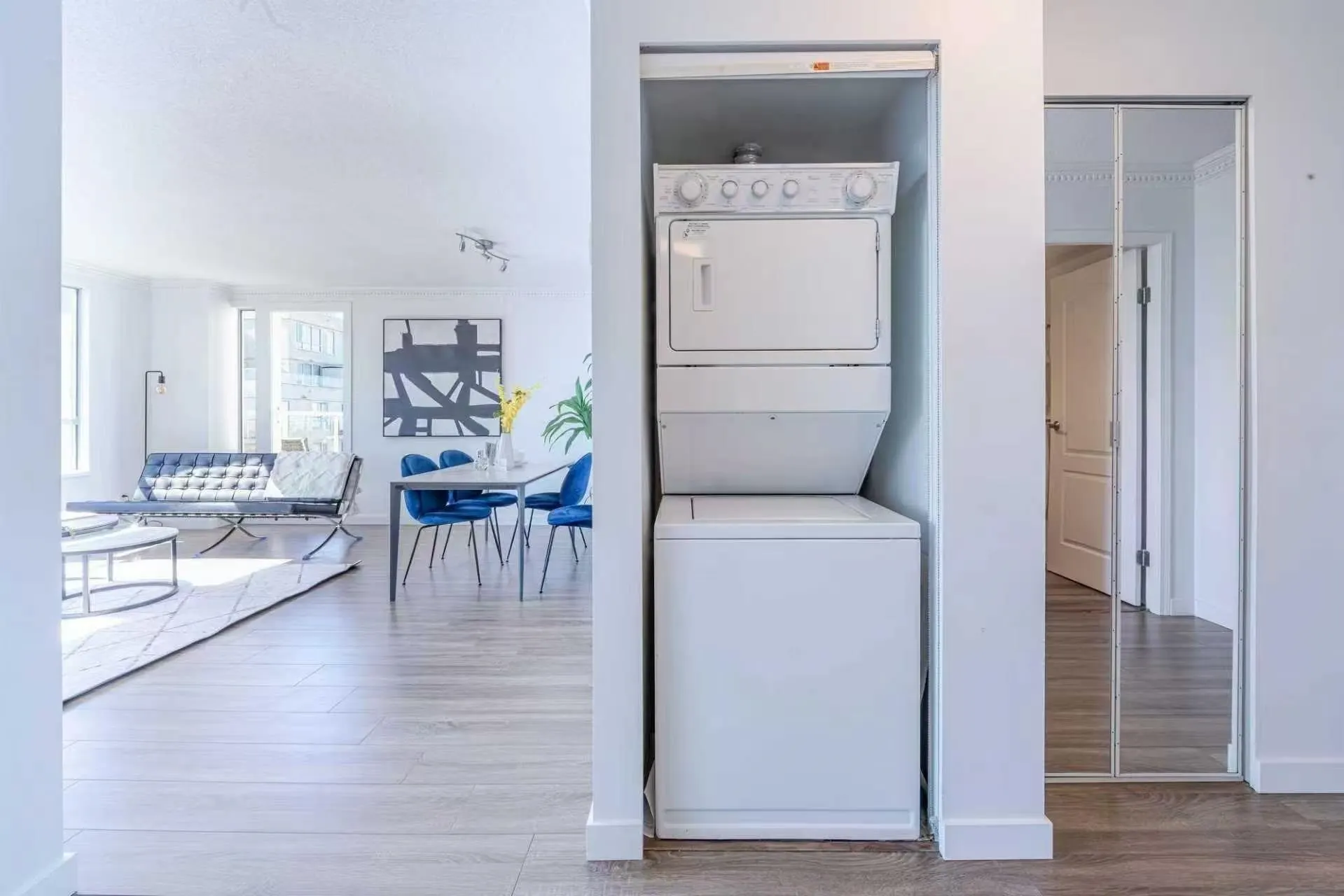 7760 Granville Avenue