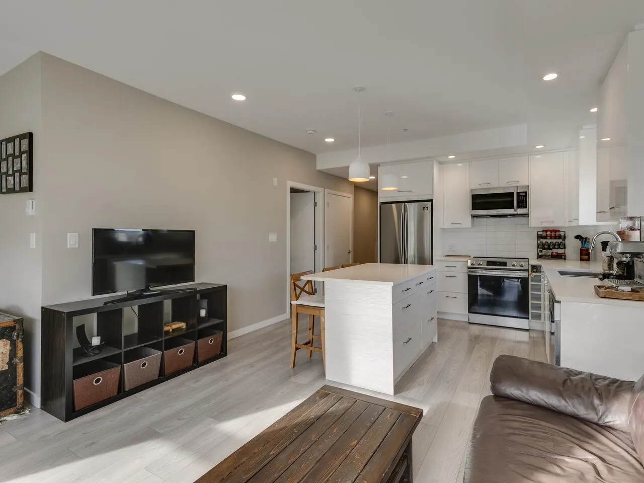 416 38033 Second Avenue