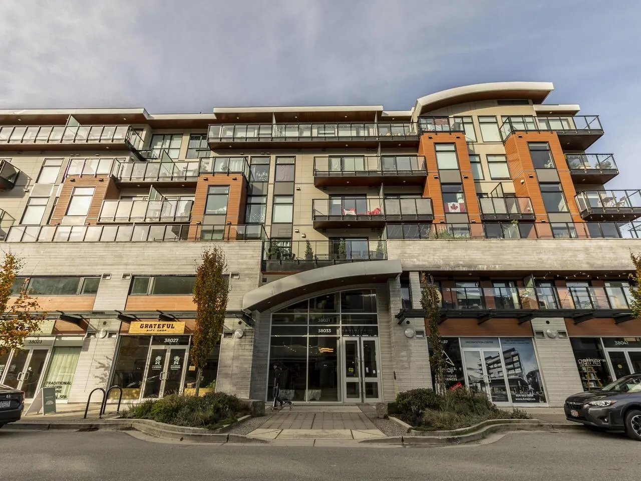 416 38033 Second Avenue