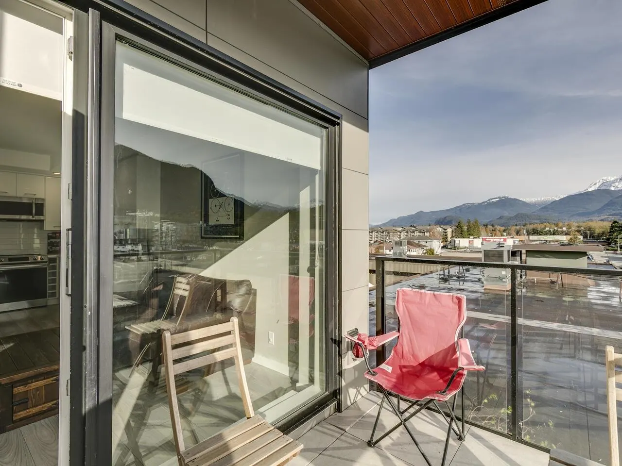 416 38033 Second Avenue