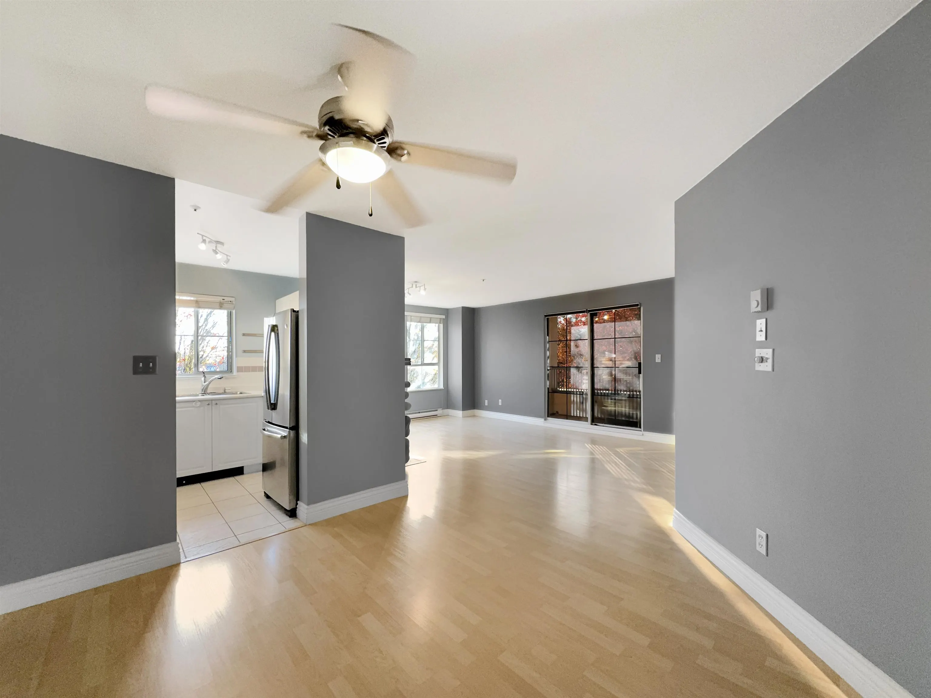 2xx 295 Schoolhouse Street