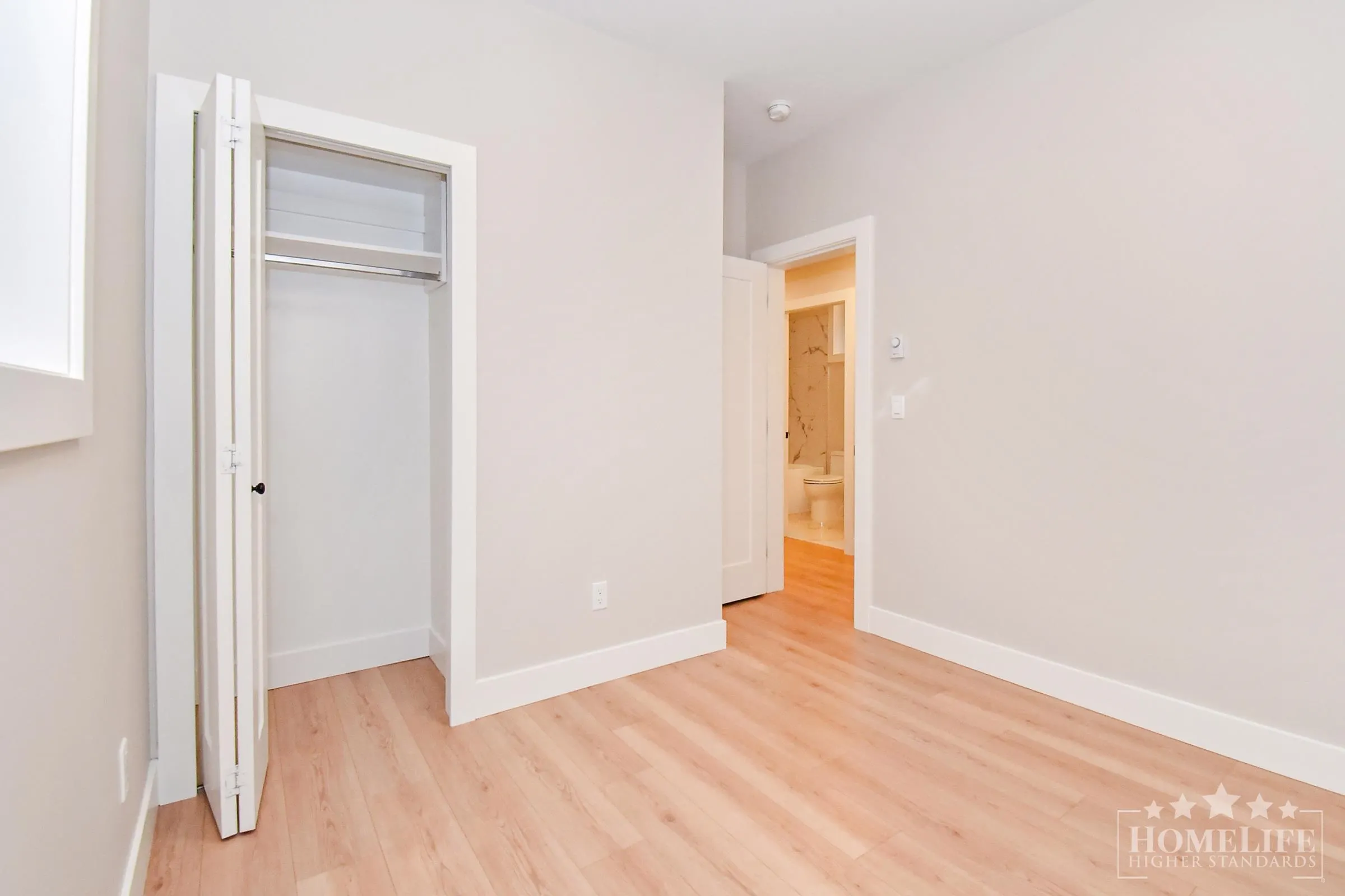 Basement 16770 20a Avenue