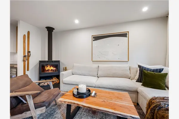 D 2317 Brandywine Way