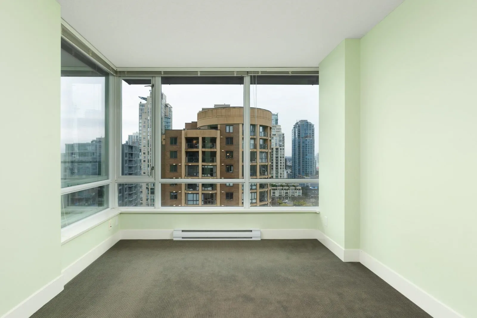 1502 1088 Richards Street