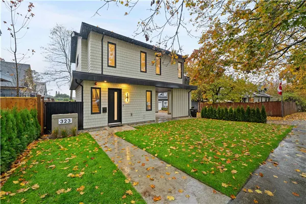 323 N Kamloops Street