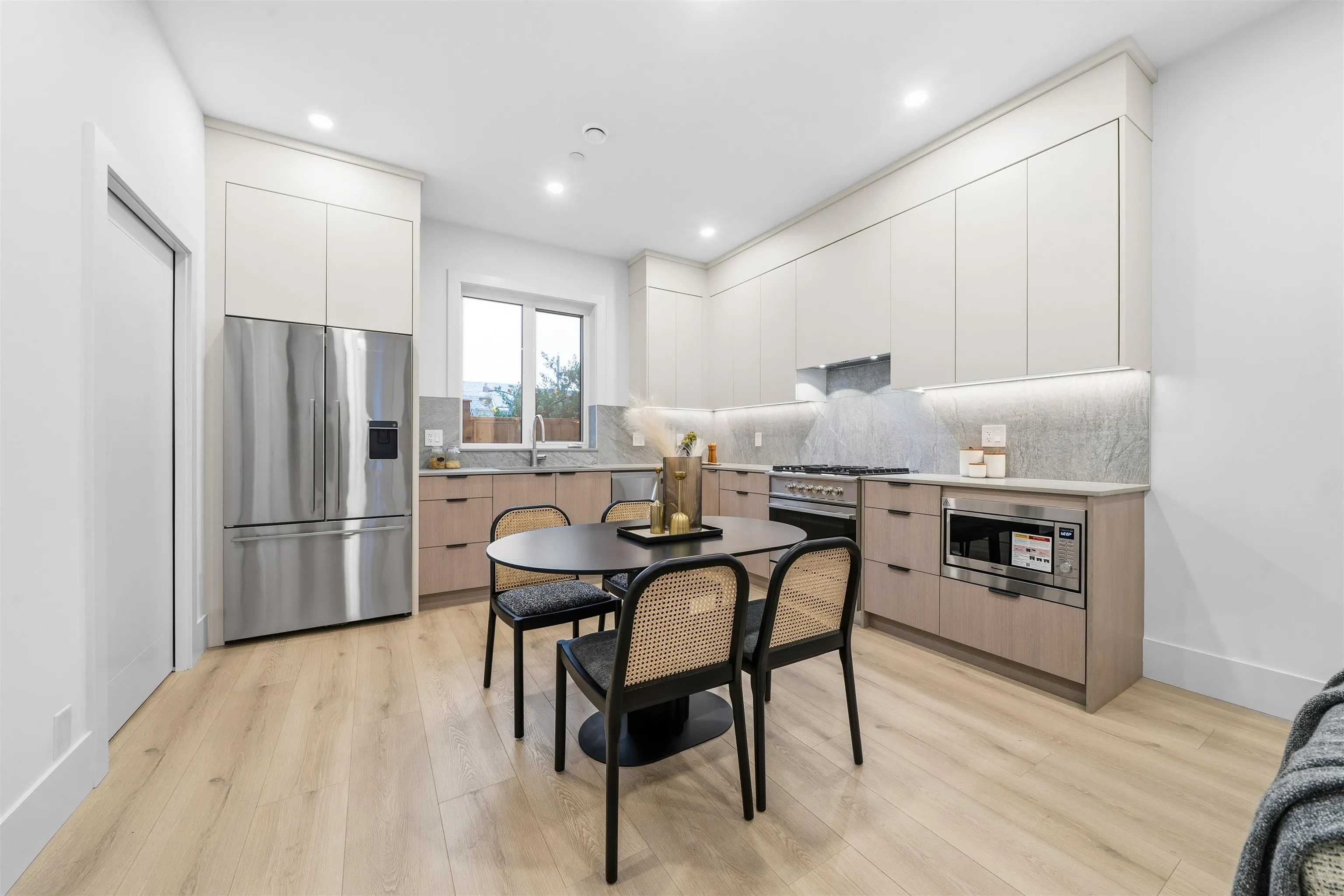 323 N Kamloops Street