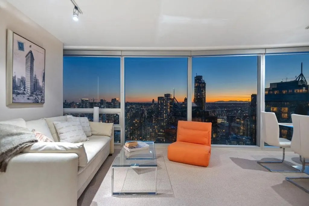 3206 938 Nelson Street