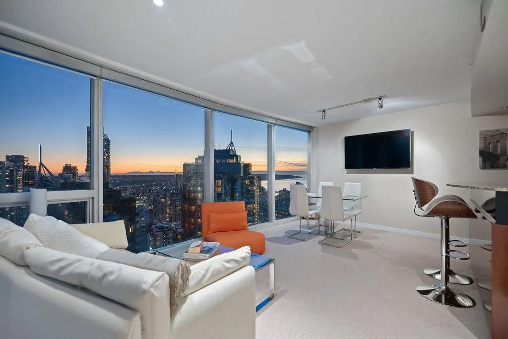 3206 938 Nelson Street