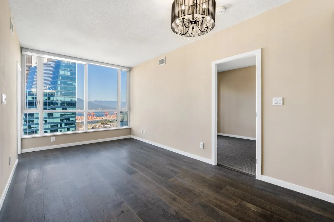 3309 833 Seymour Street