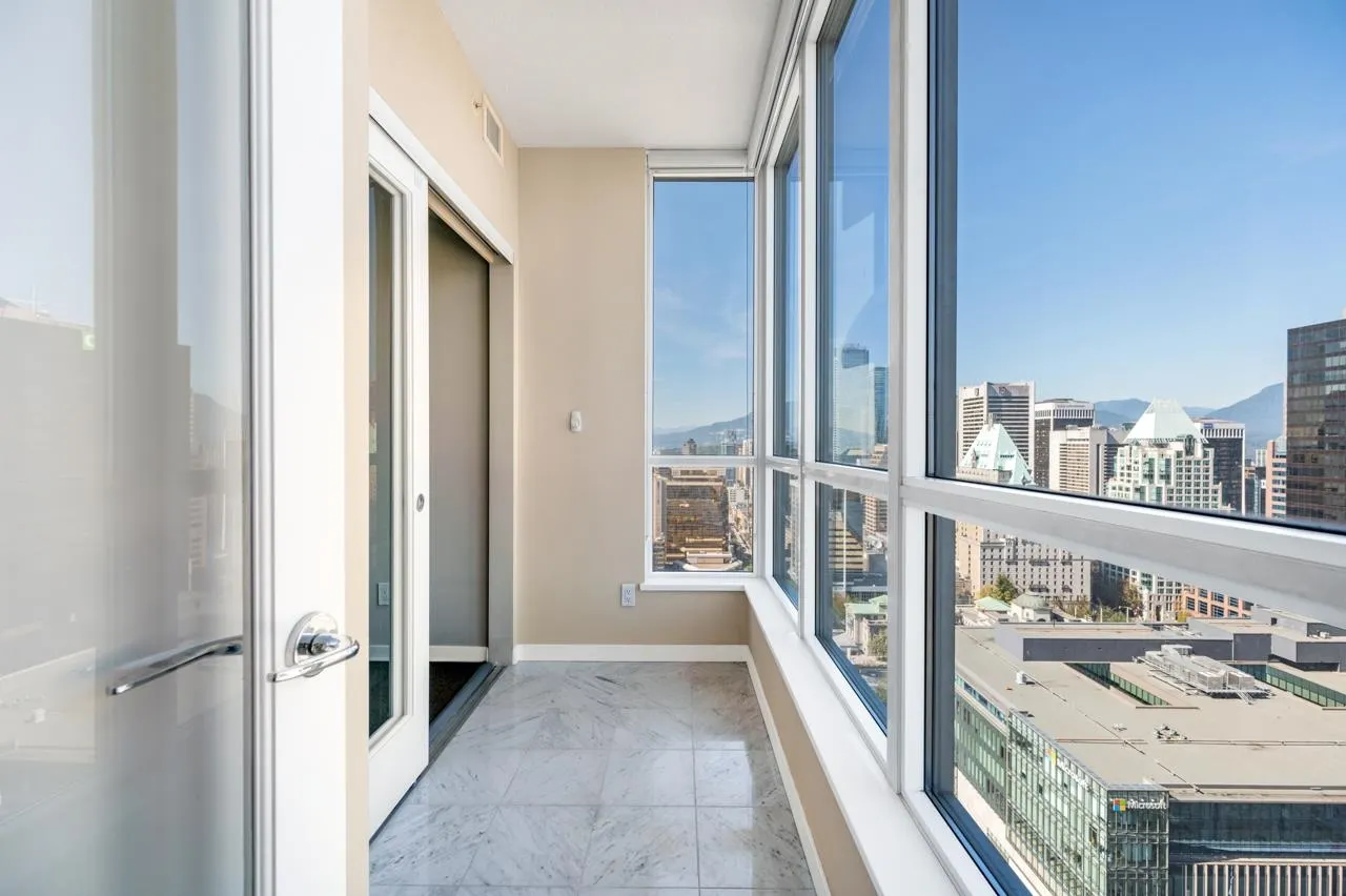 3309 833 Seymour Street