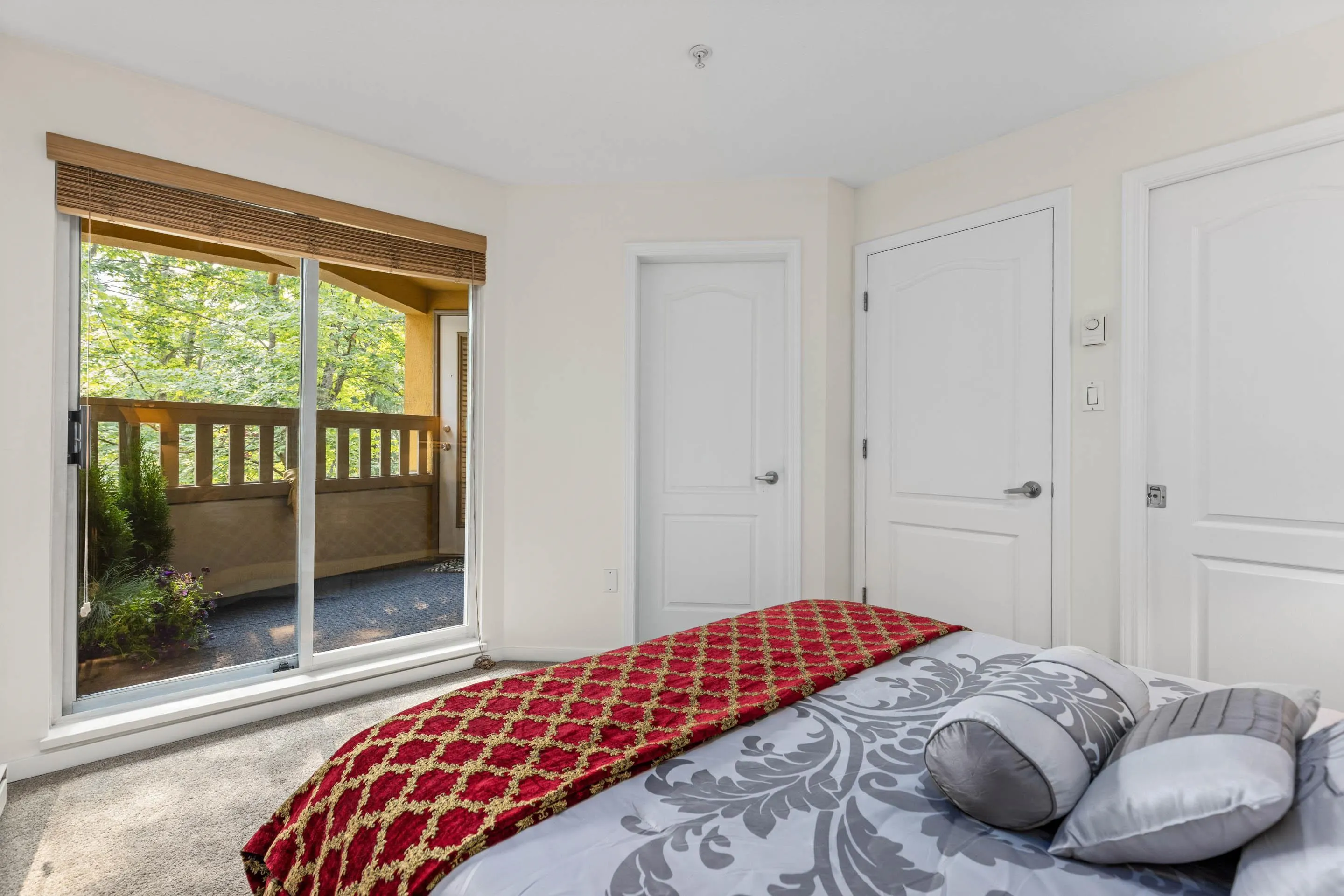 203 4314 Main Street