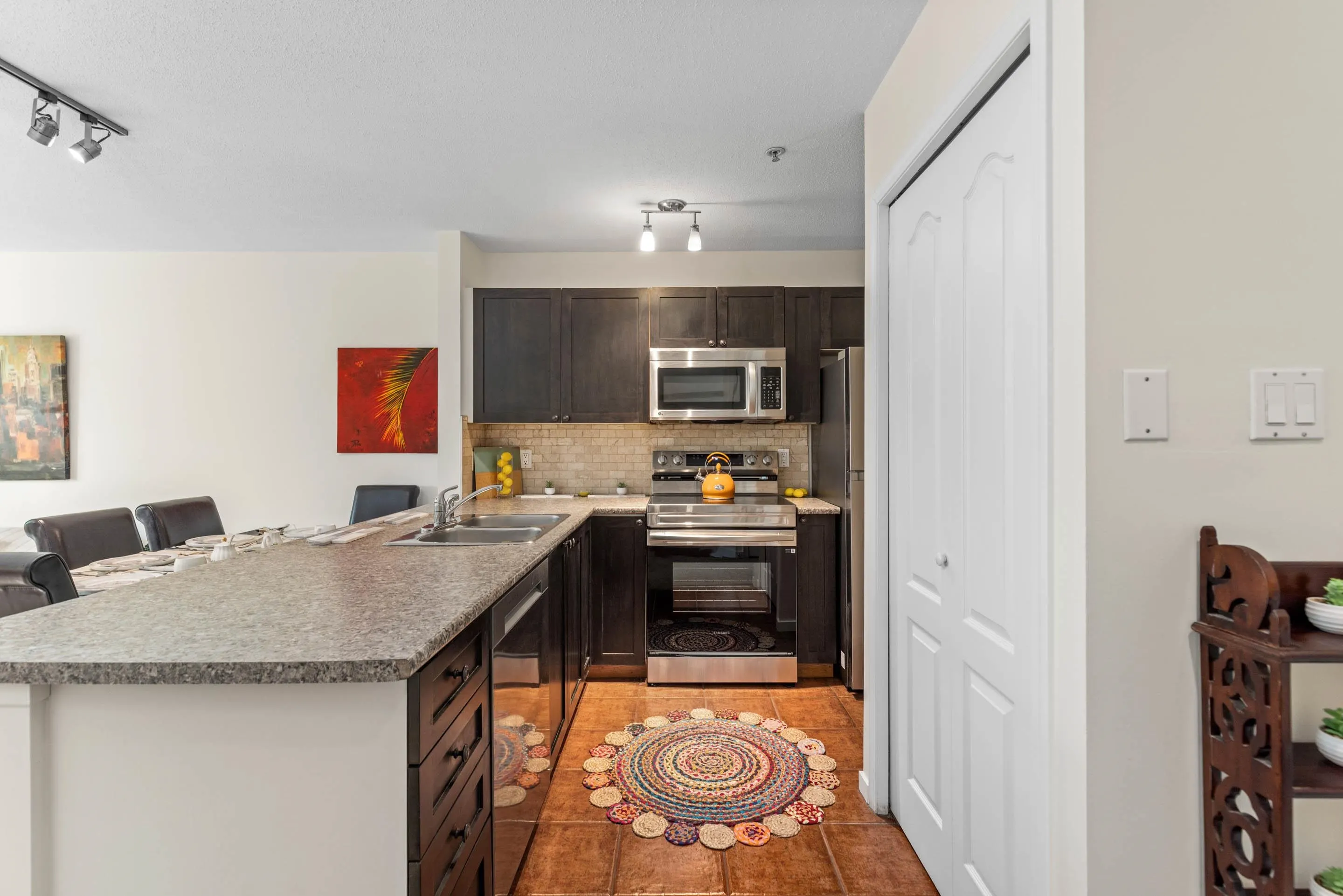 203 4314 Main Street