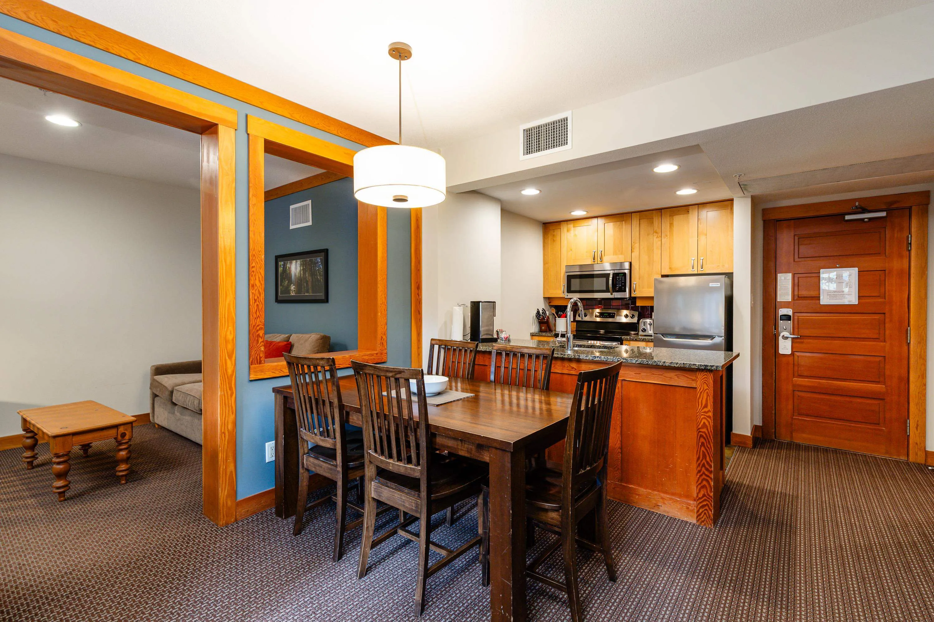 315B 2036 London Lane