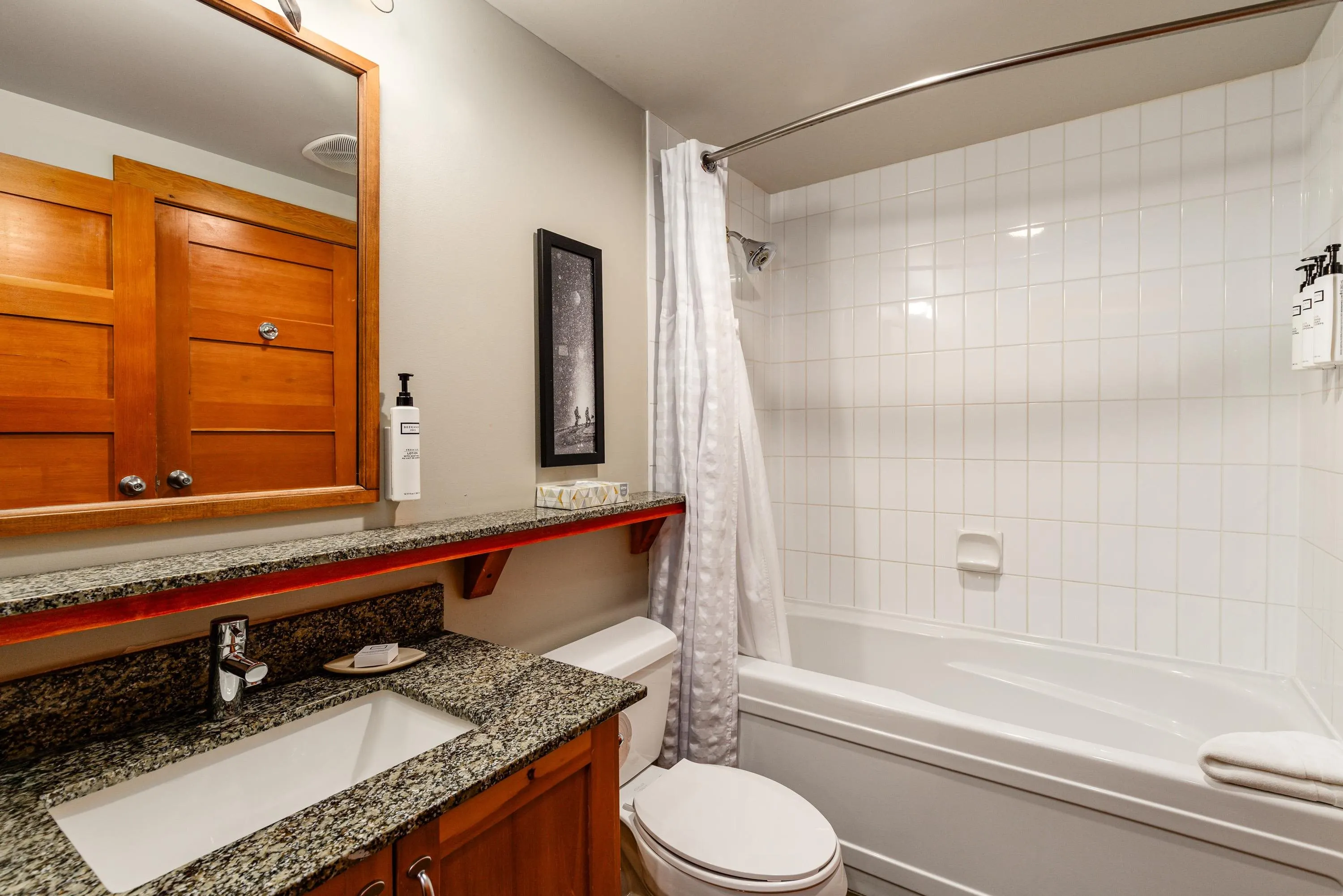 315B 2036 London Lane