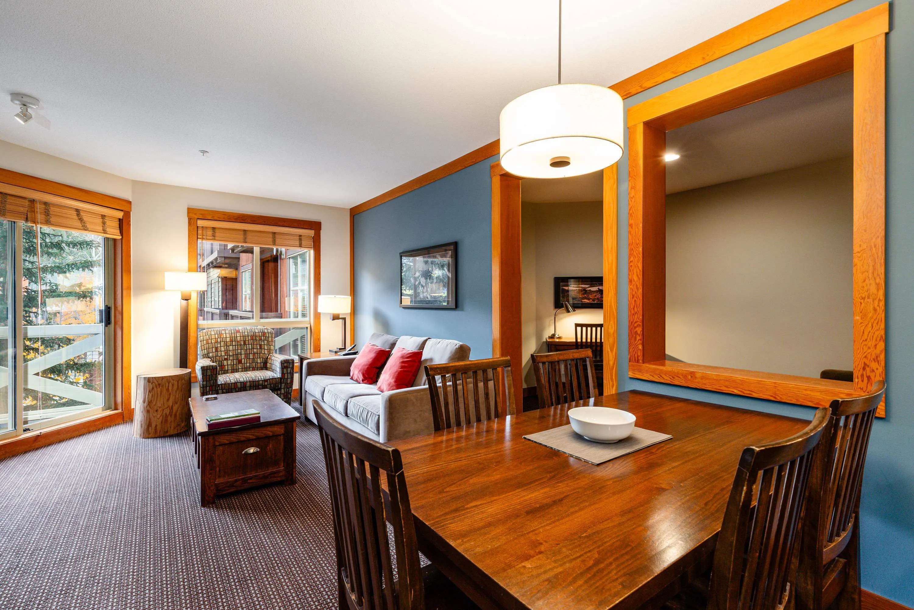 315B 2036 London Lane