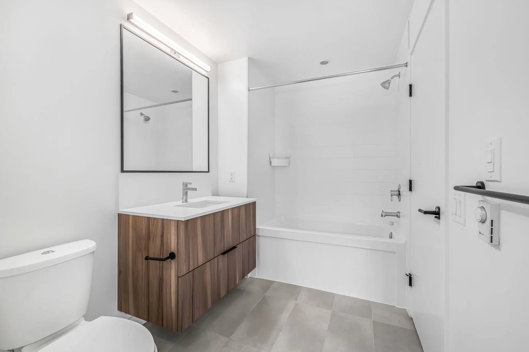 305 3229 St. Johns Street