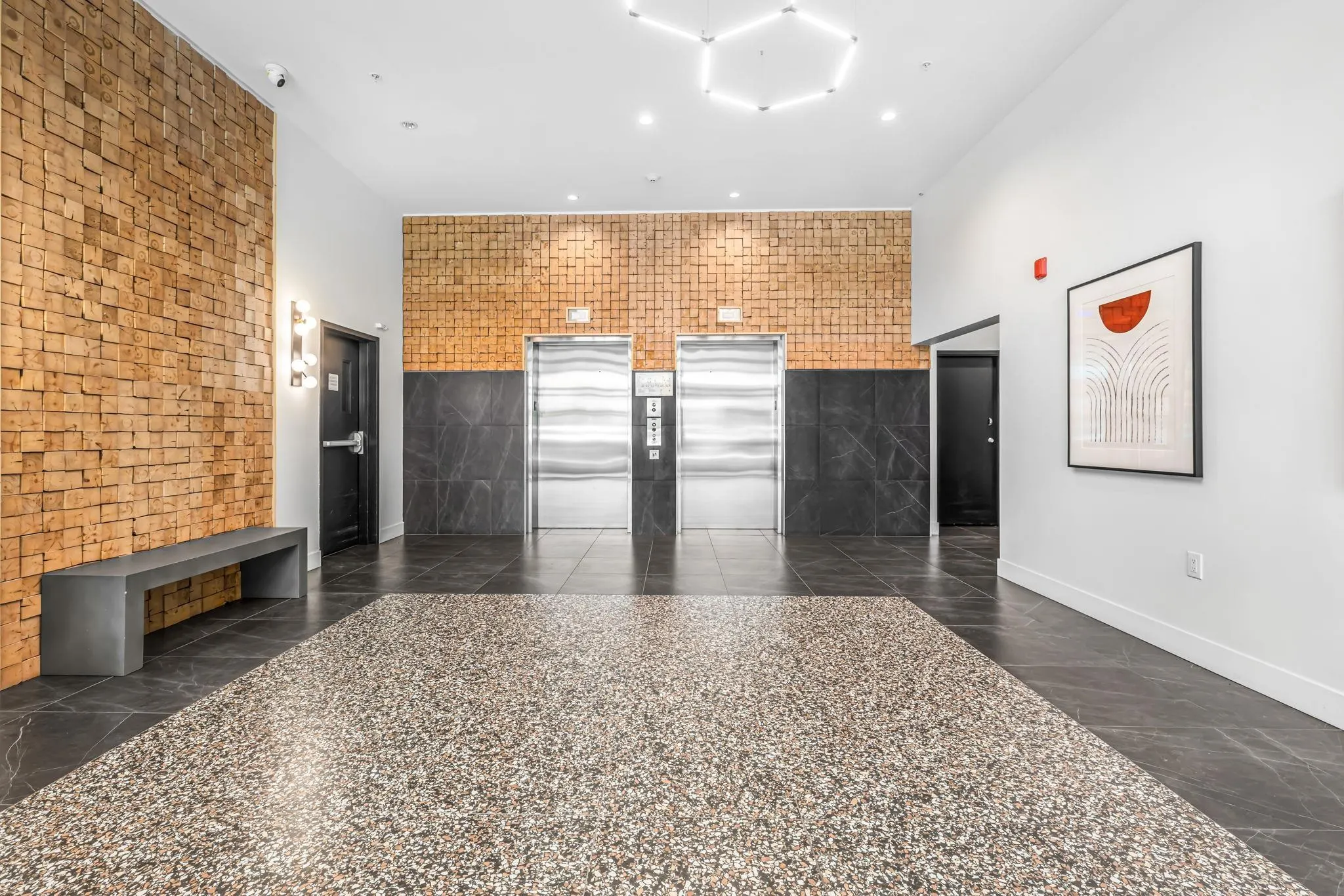 305 3229 St. Johns Street