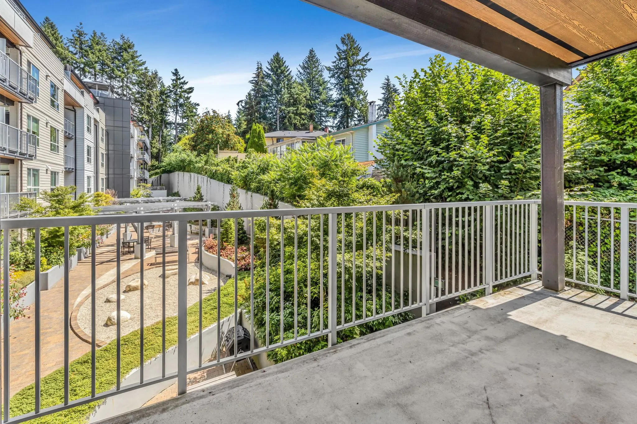 305 3229 St. Johns Street